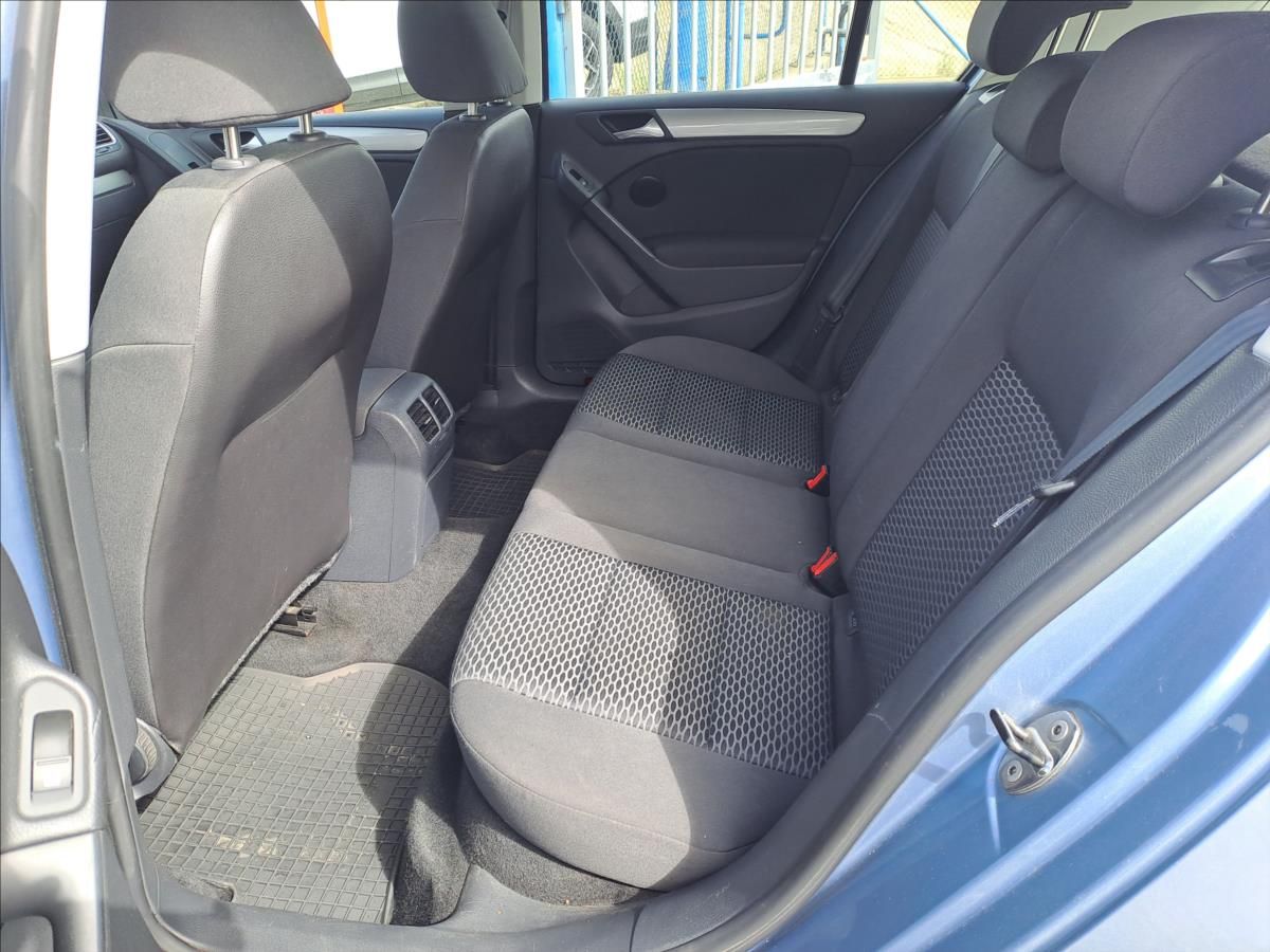 Volkswagen Golf, 1,4 MPI KLIMA - fotka 6