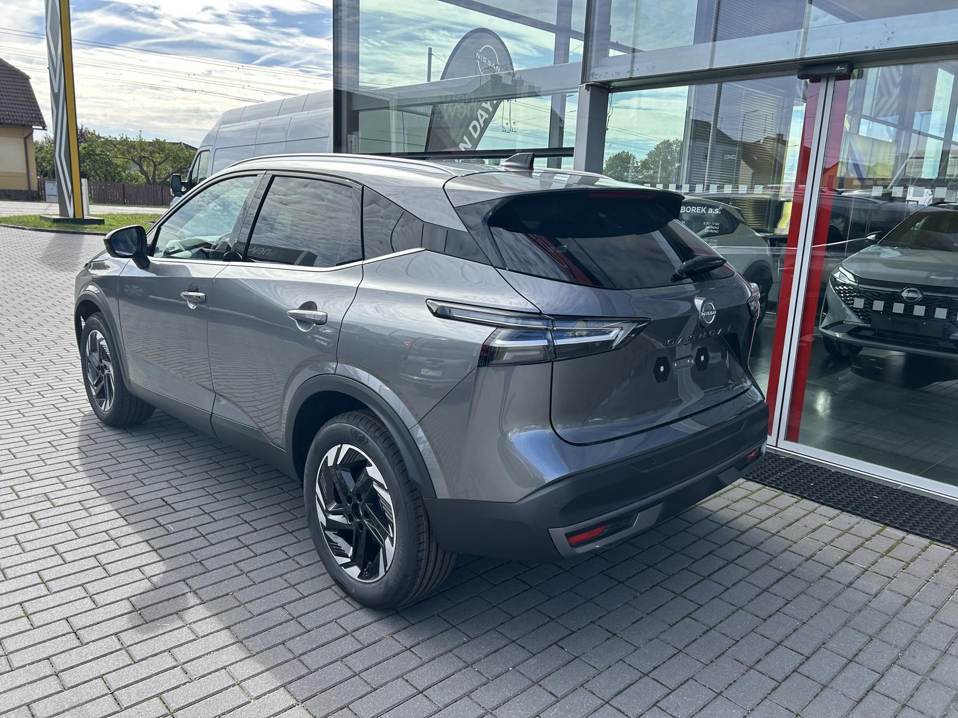 Nissan Qashqai, N-CONNECTA 1.3 DIG-T 116kw Aut - fotka 4