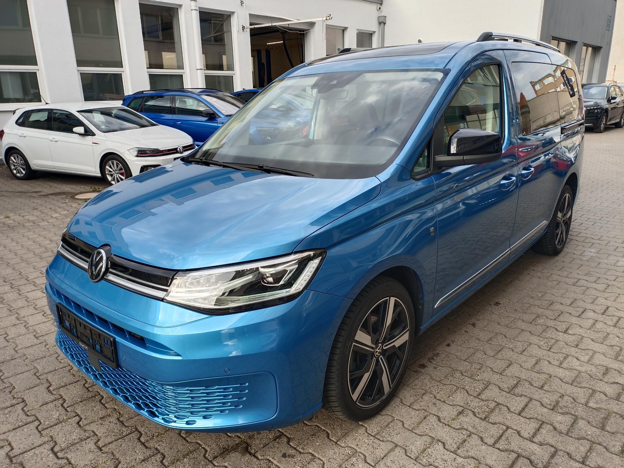 Volkswagen Caddy, TDI DSG Maxi / Webasto / Tažné - fotka 3