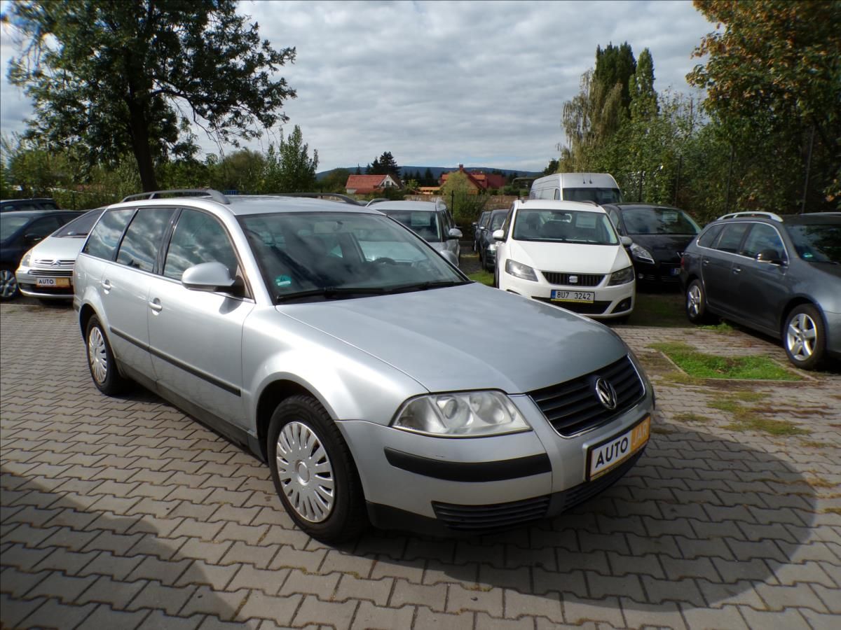 Volkswagen Passat, 1,6 i  TAŽNÉ ZAŘÍZENÍ