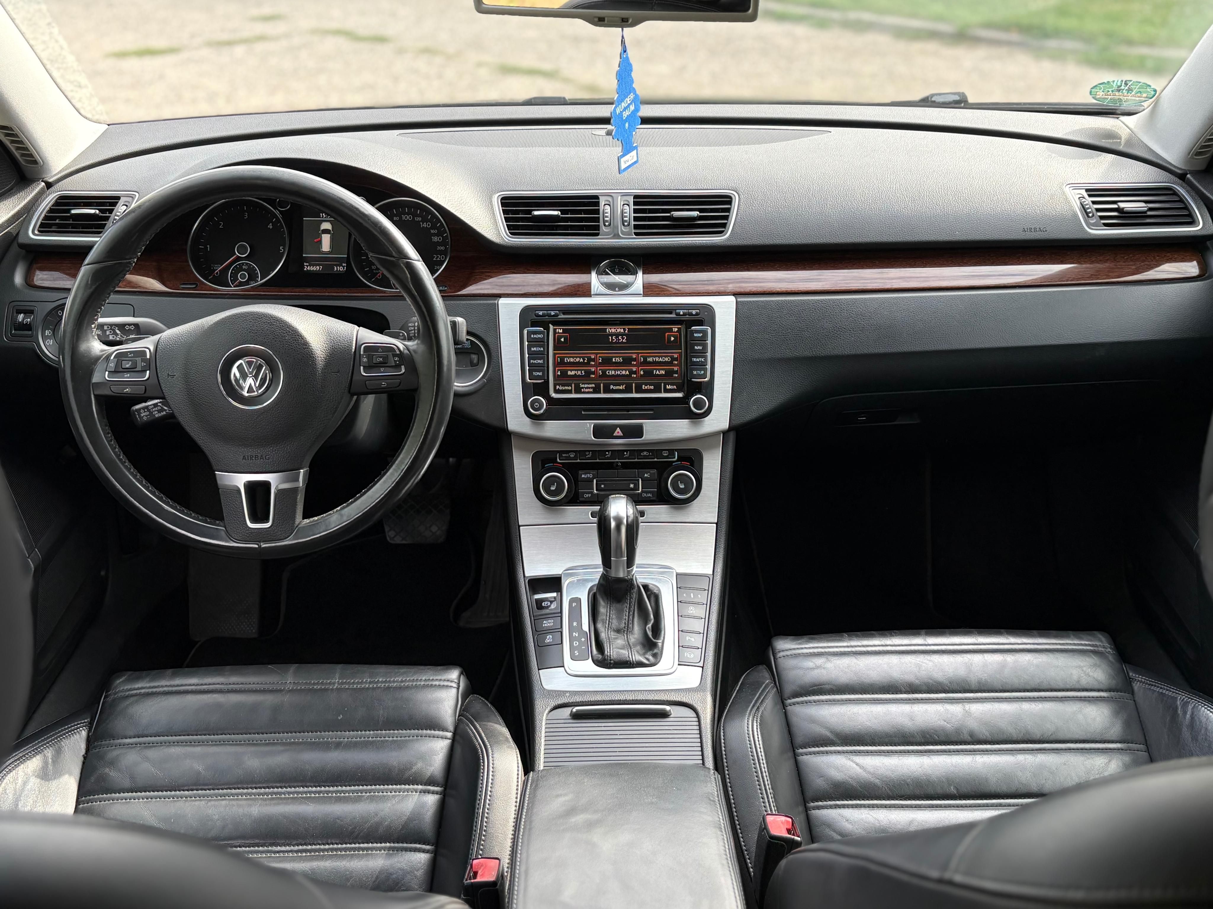 Volkswagen Passat, VW Passat kombi B7- HIGHLINE - fotka 5