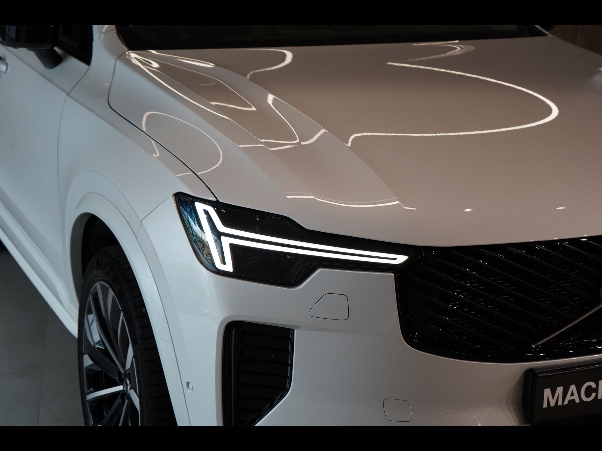 Volvo XC90, T8 PLUS Dark, Vzduch,Ventilace - fotka 5