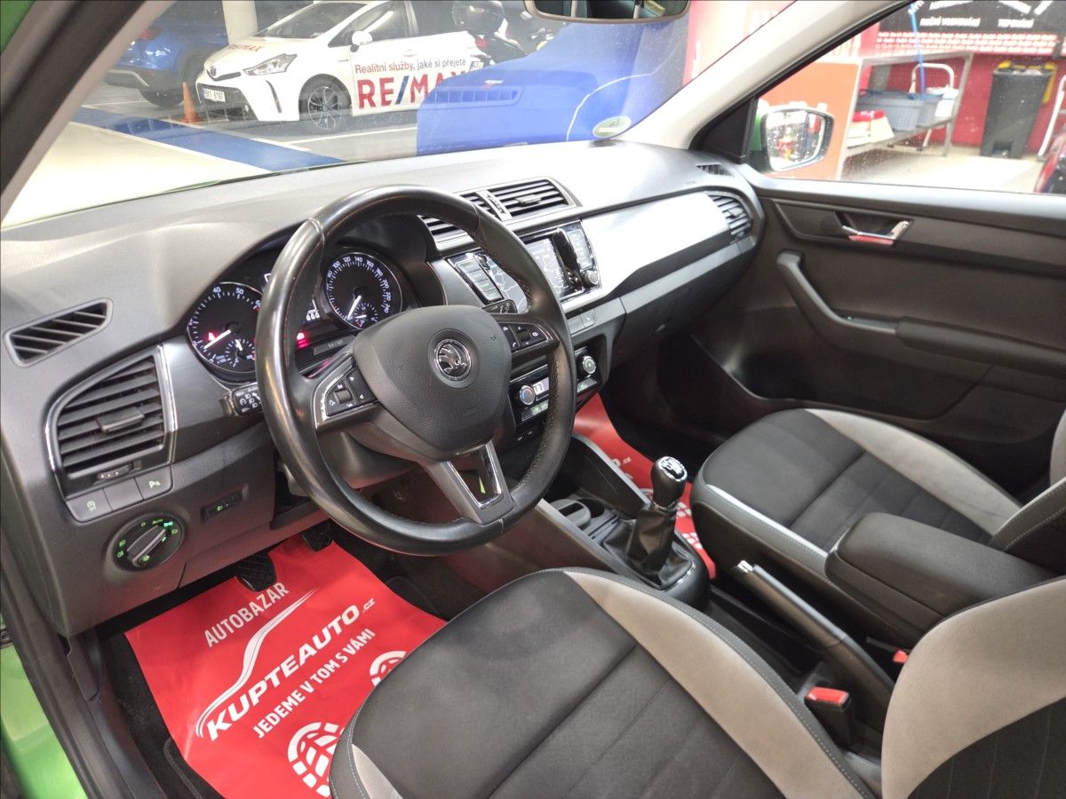 Škoda Fabia, 1,2 TSi  JOY - fotka 6