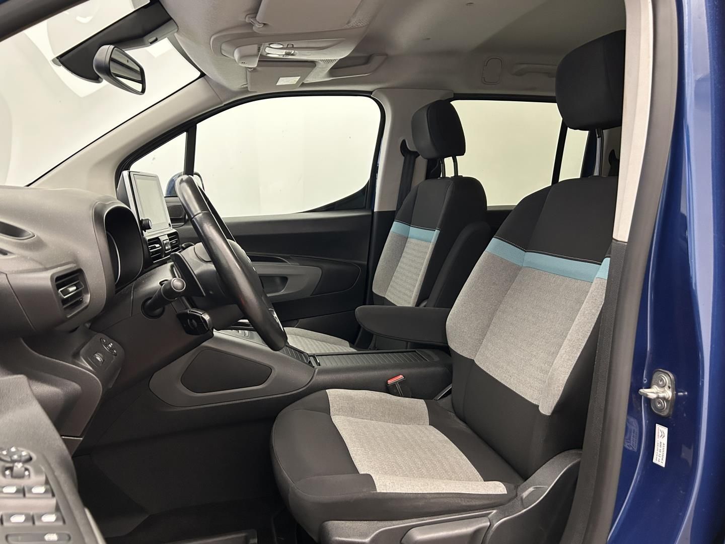 Citroën Berlingo, 1.5HDI 96kW XL SHINE EAT8 - fotka 6