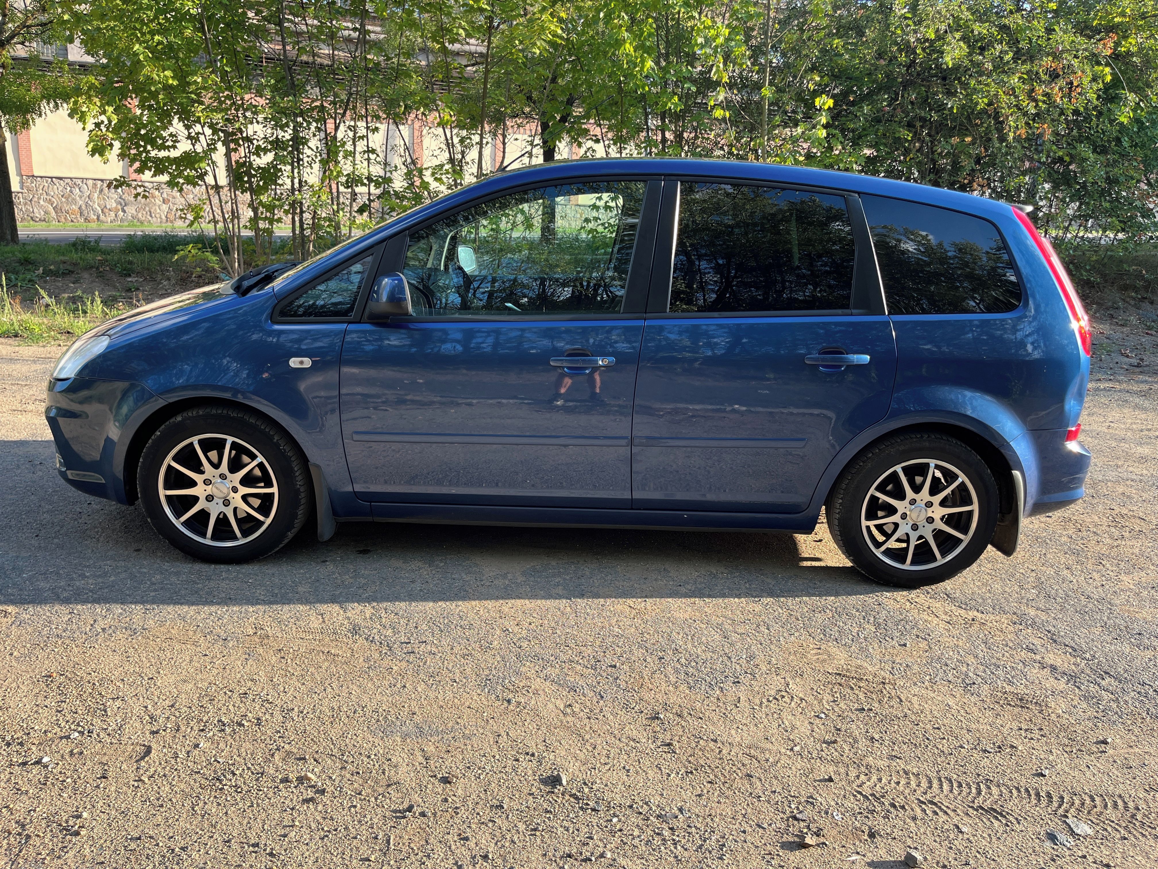 Ford C-MAX, 1.6i 74kw 1.majitel nové v Čr - fotka 3