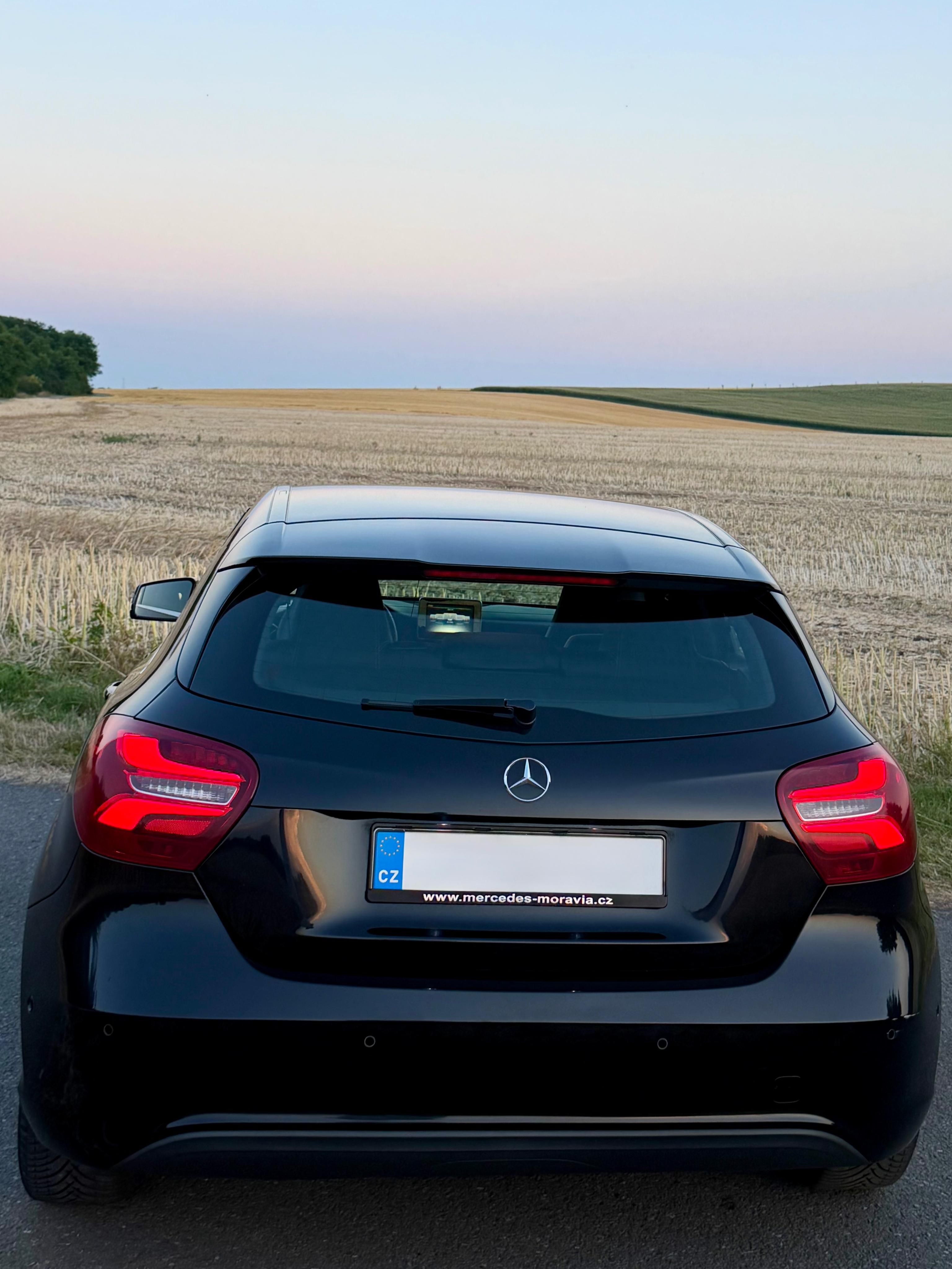 Mercedes-Benz Třídy A, 180, Nehavarováno,ČR, servis - fotka 3