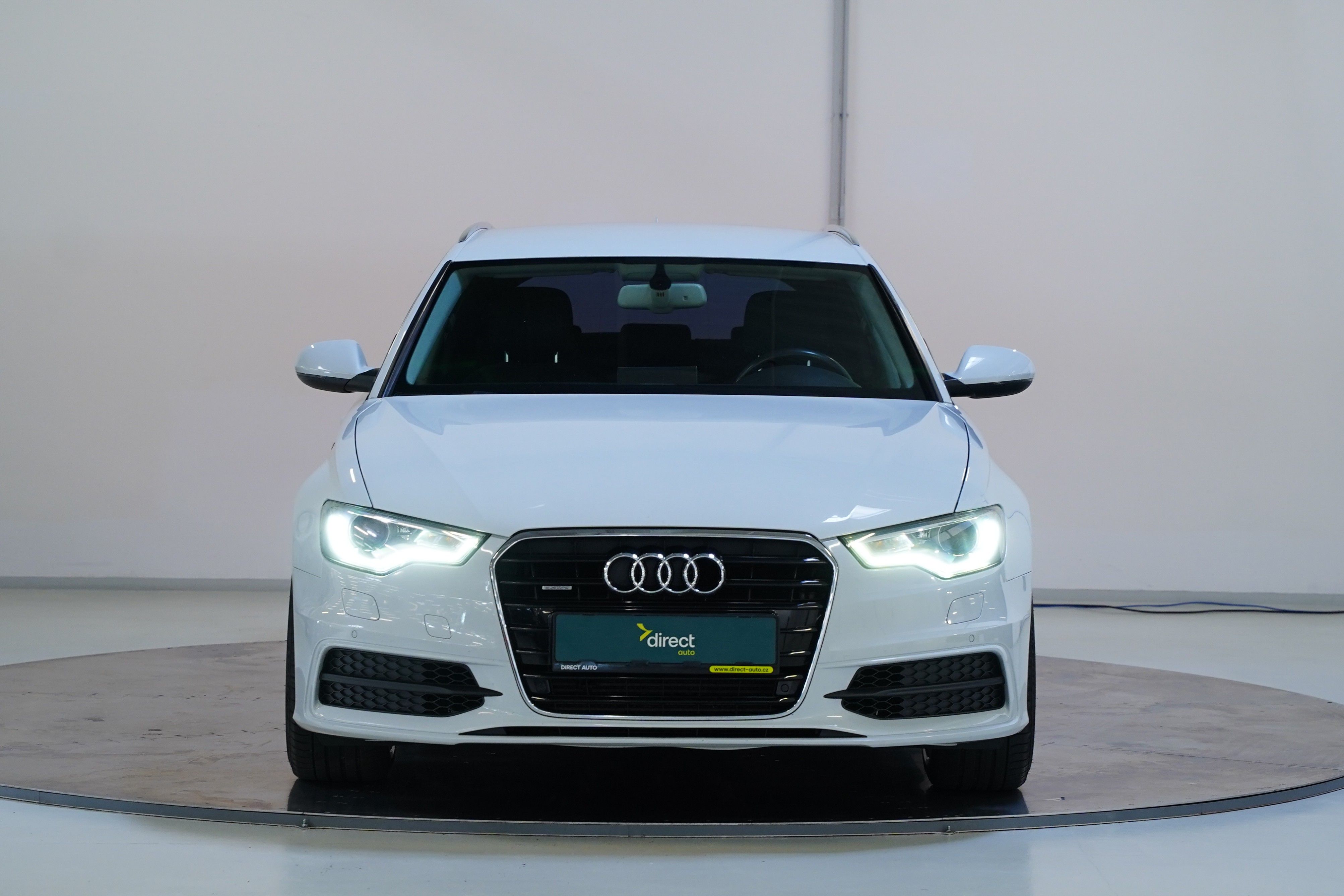 Audi A6 Avant, 3.0TDi 150KW - fotka 4