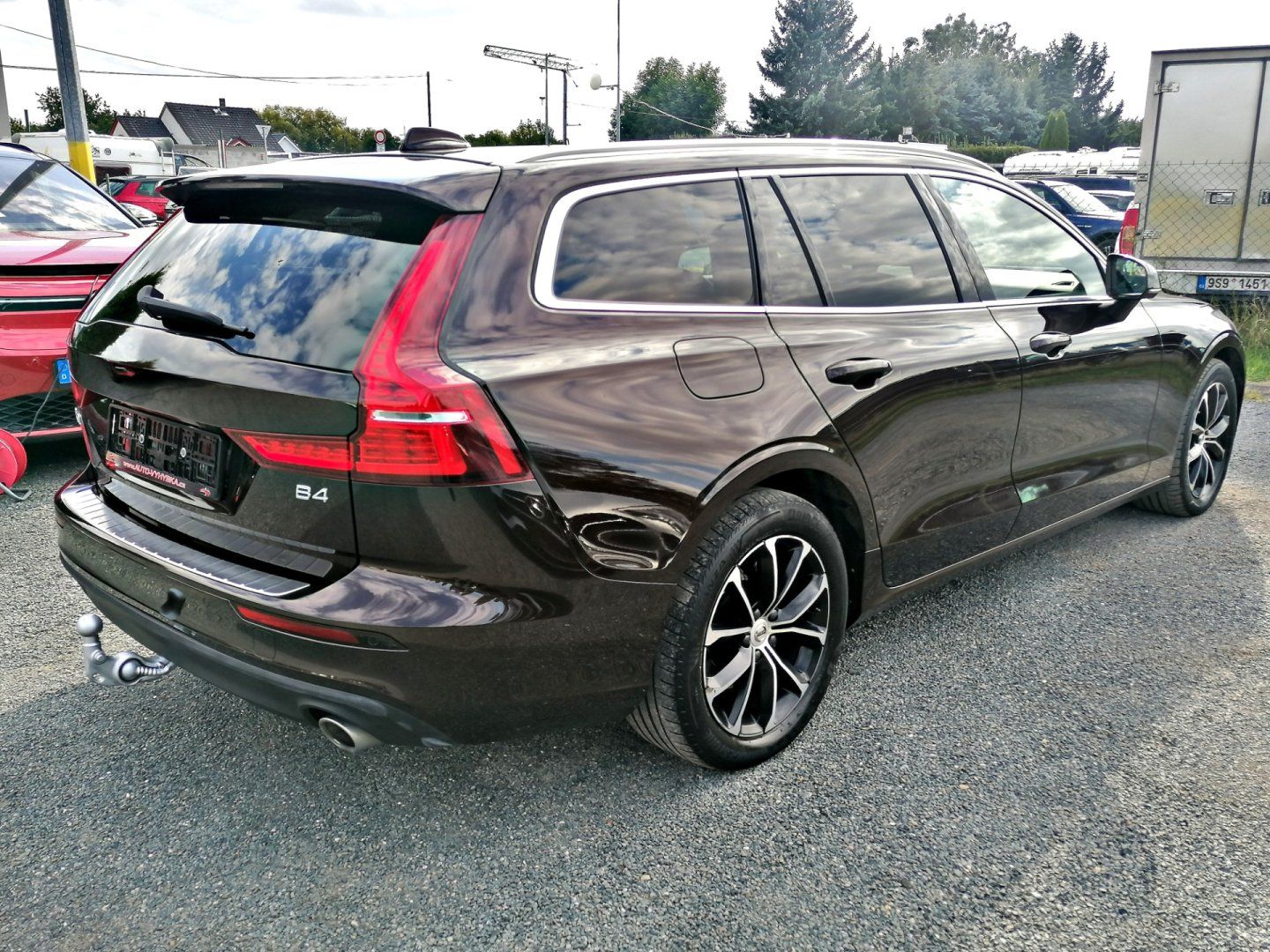 Volvo V60, 2.0 B4 145kW A/T Kůže - fotka 4