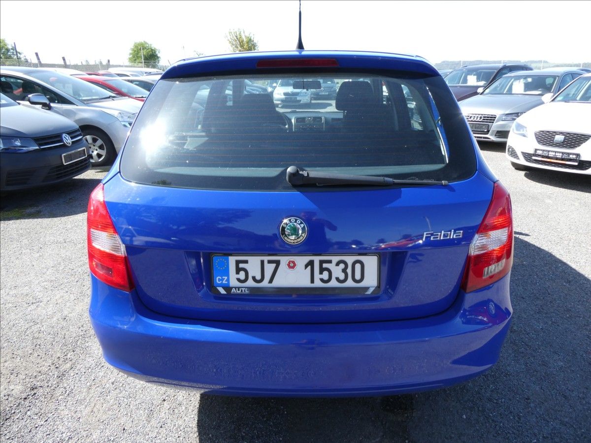Škoda Fabia, 1,2 HTP klimatizace - fotka 6