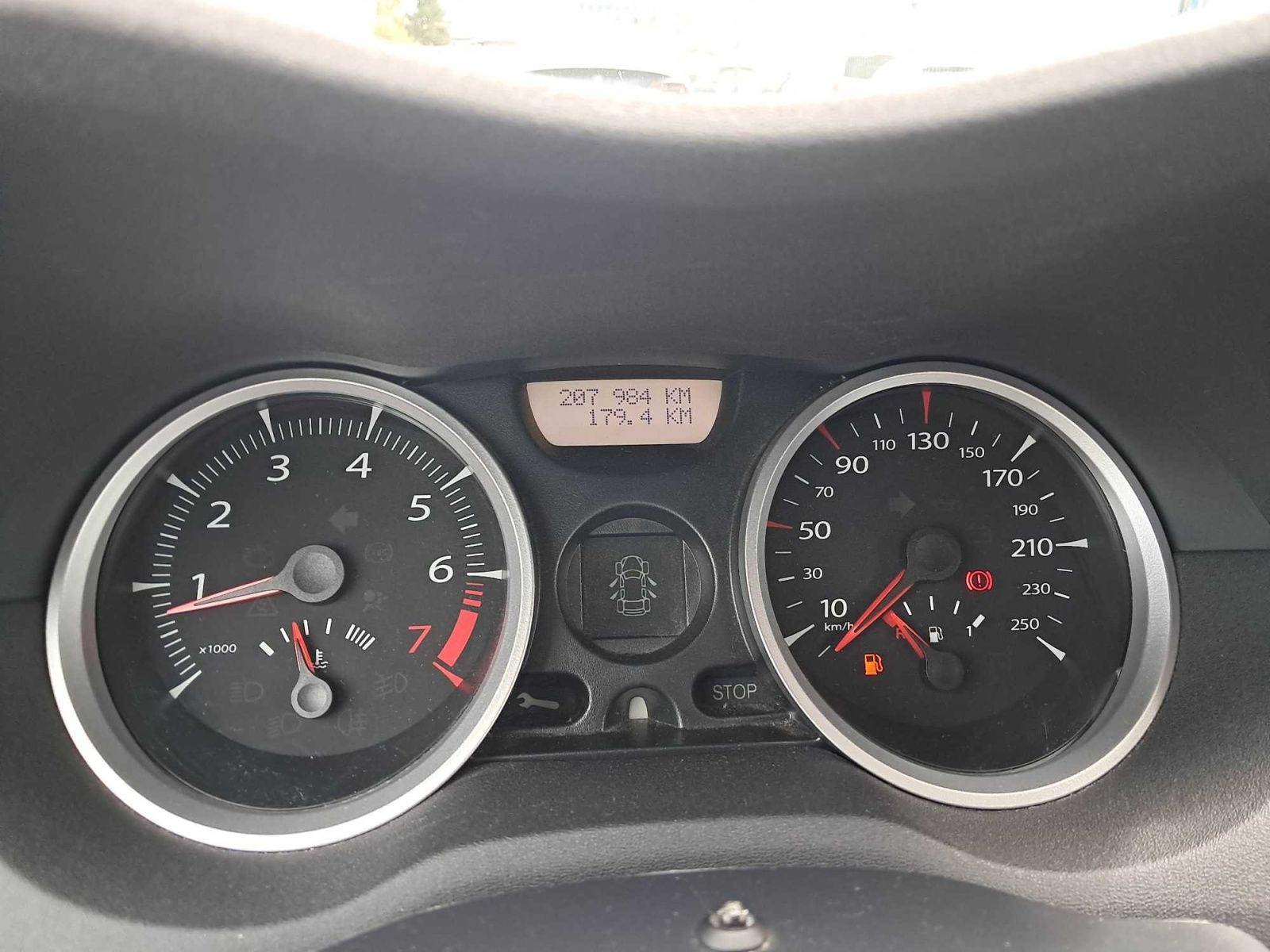 Renault Mégane, 1.6 16V, ČR,1.maj, rezervace - fotka 3