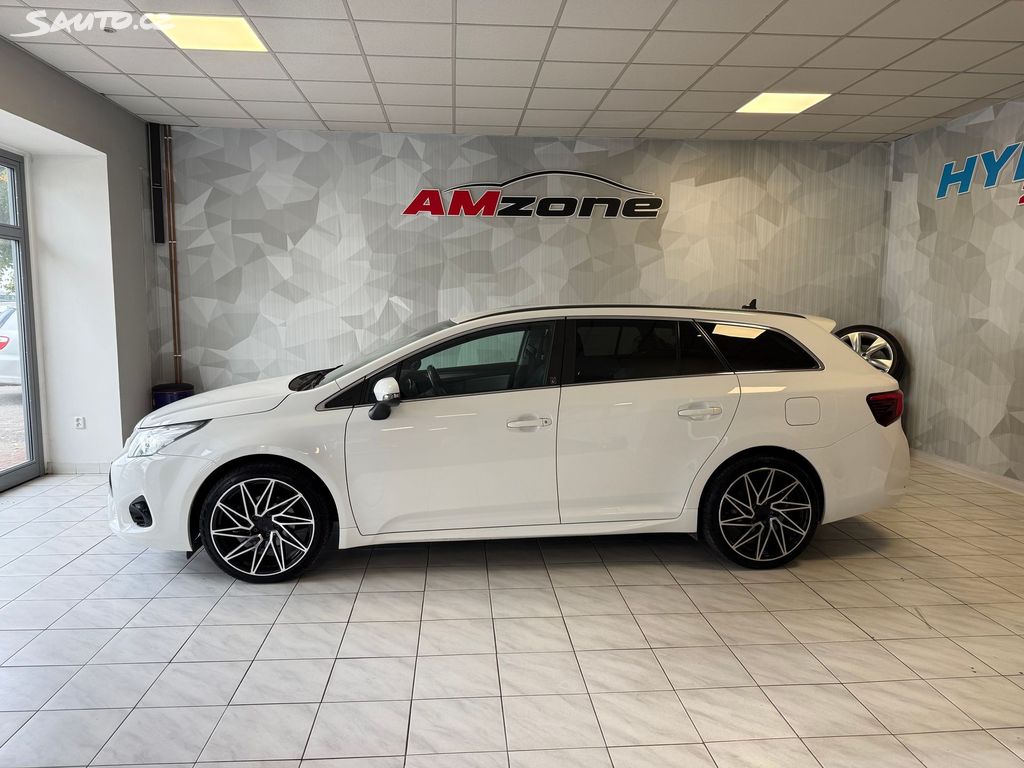 Toyota Avensis, fotka 6