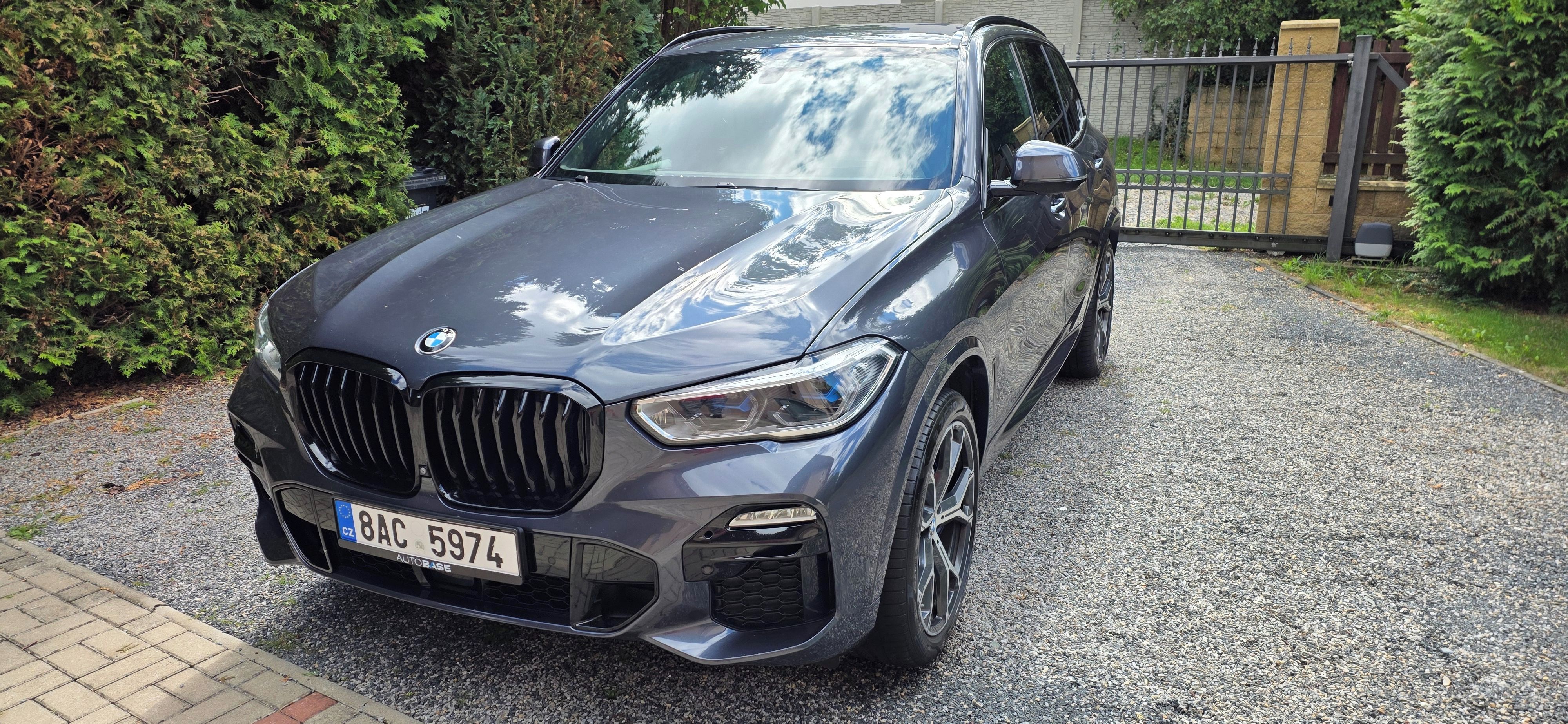 BMW X5, BMW X5 xDrive40i 250kW rv2020 - fotka 4