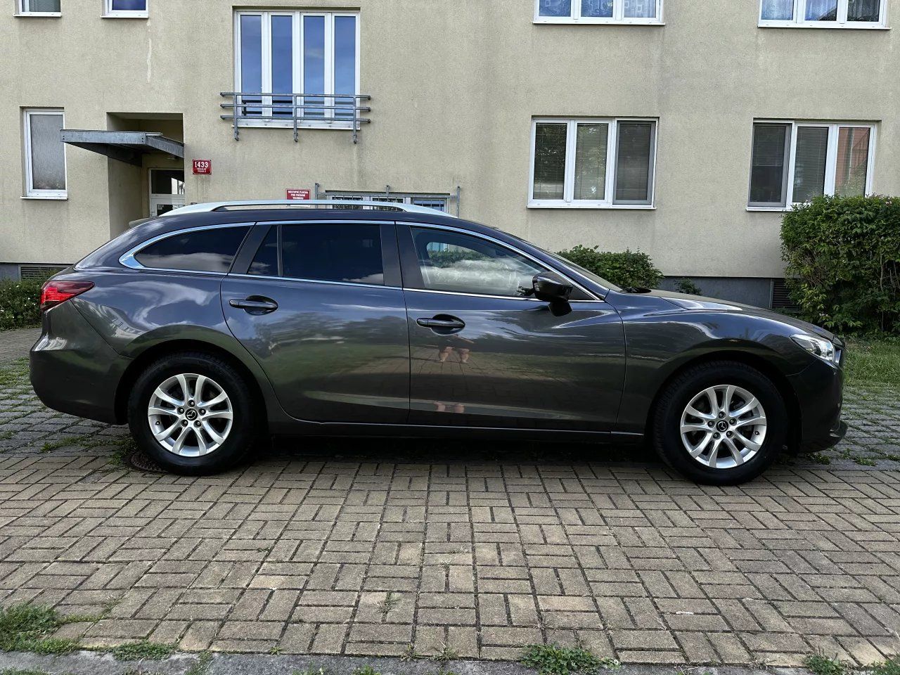 Mazda 6, 2.2 D GJ Combi Navi ALU R17 - fotka 4