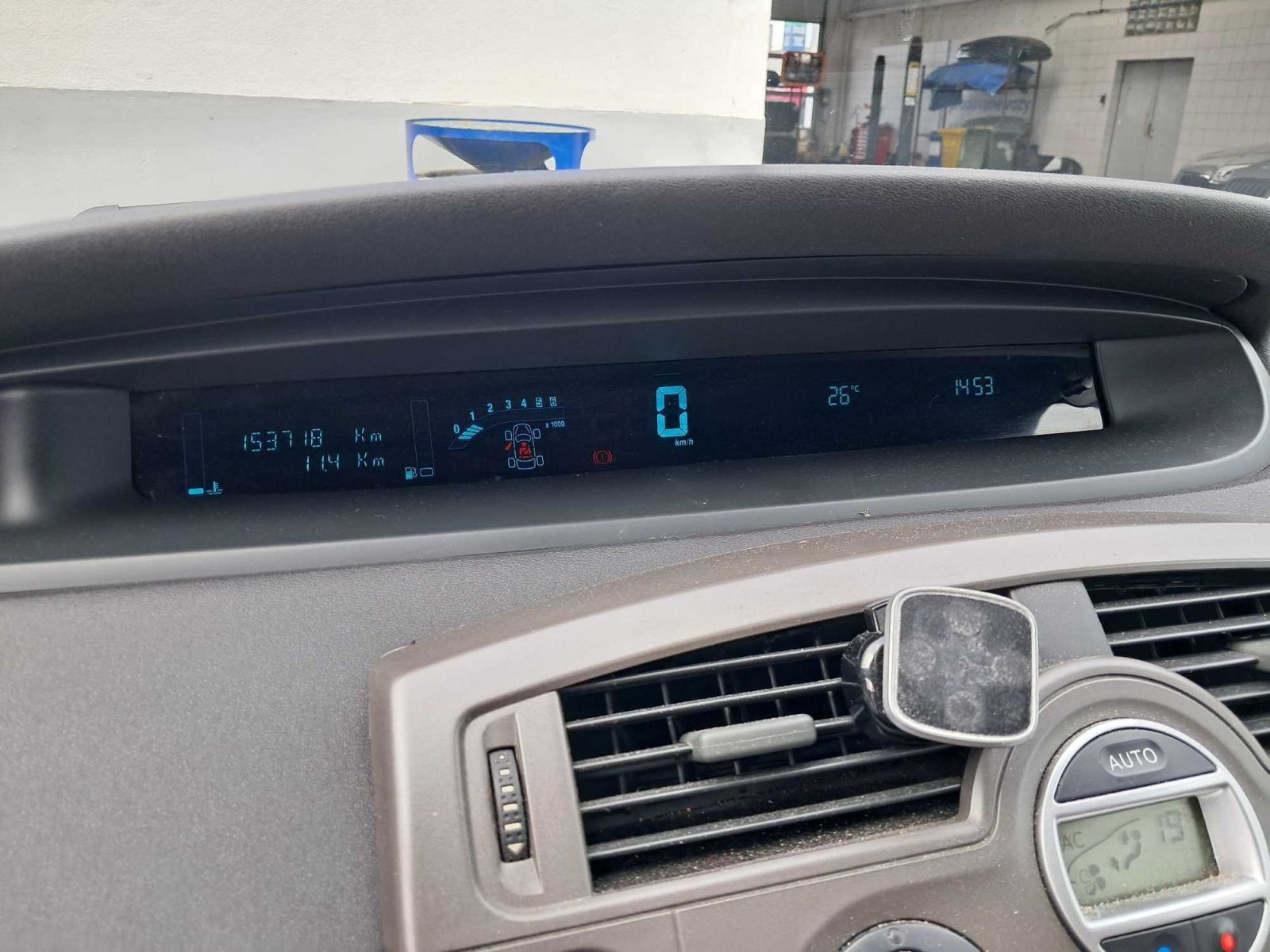 Renault Scénic, 1.5 dCi, Automatická klima - fotka 3