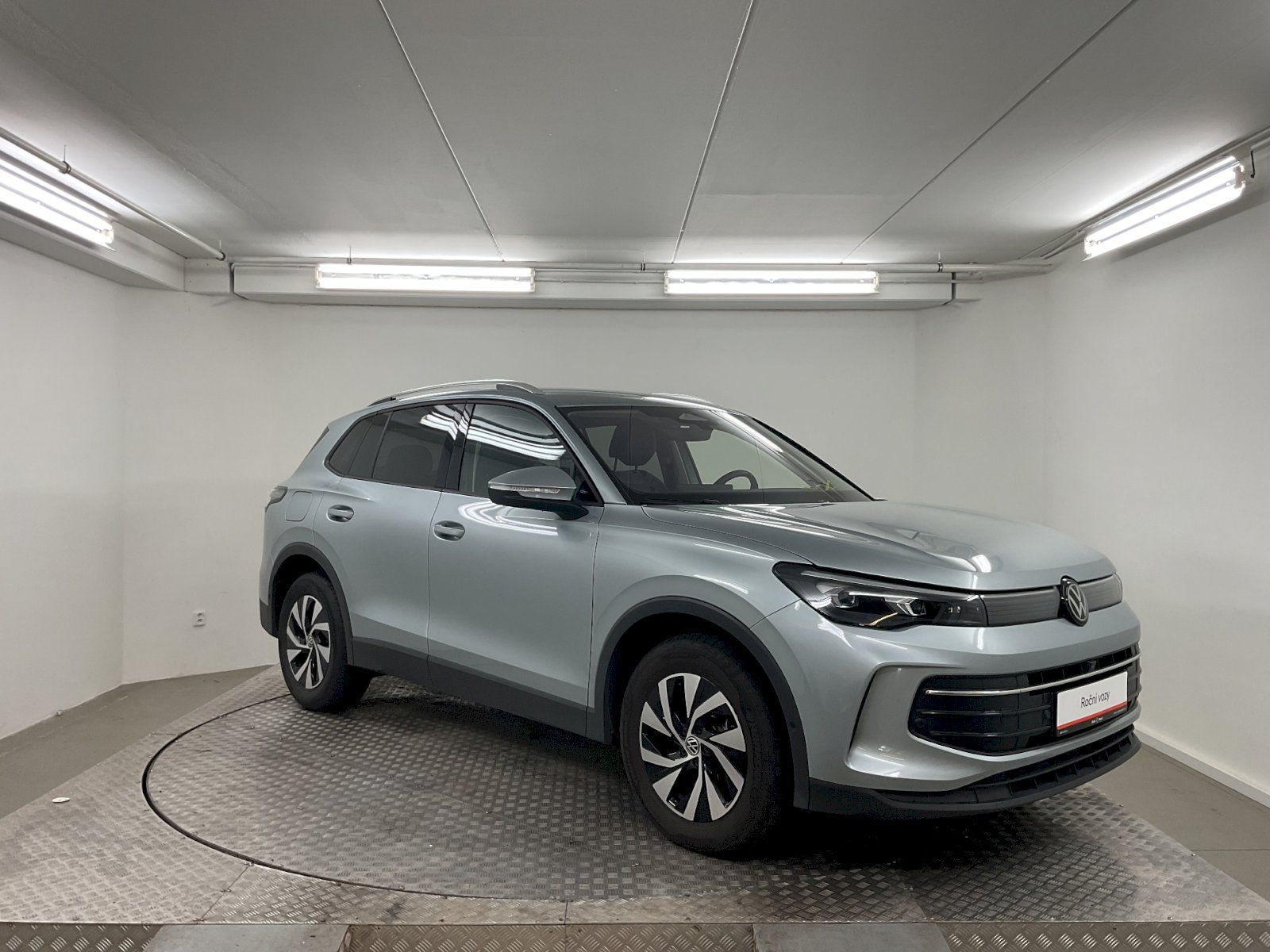 Volkswagen Tiguan, People 2,0 TDI 110 KW - fotka 6