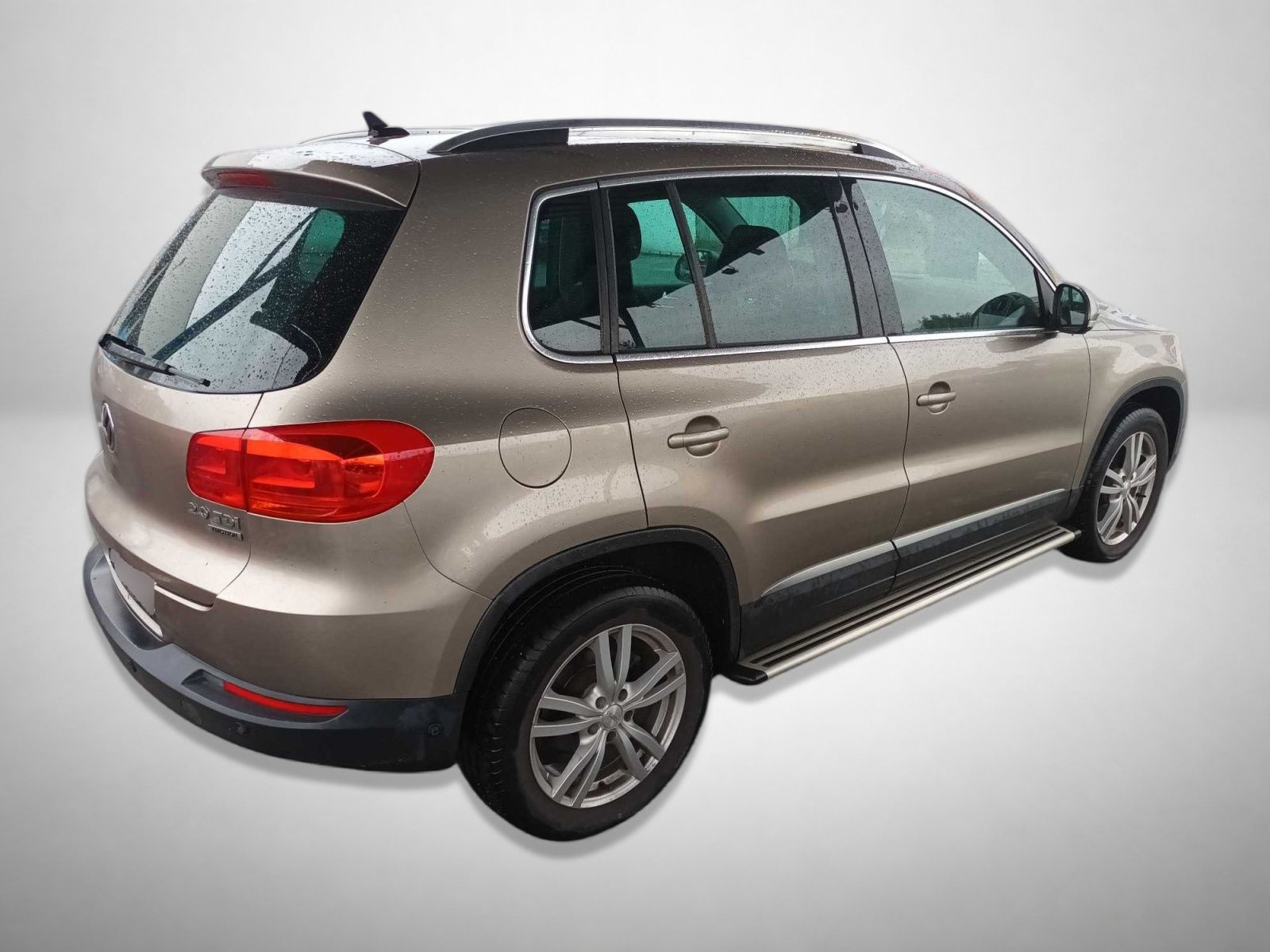 Volkswagen Tiguan, 2.0 TDI, Automatická klima - fotka 2