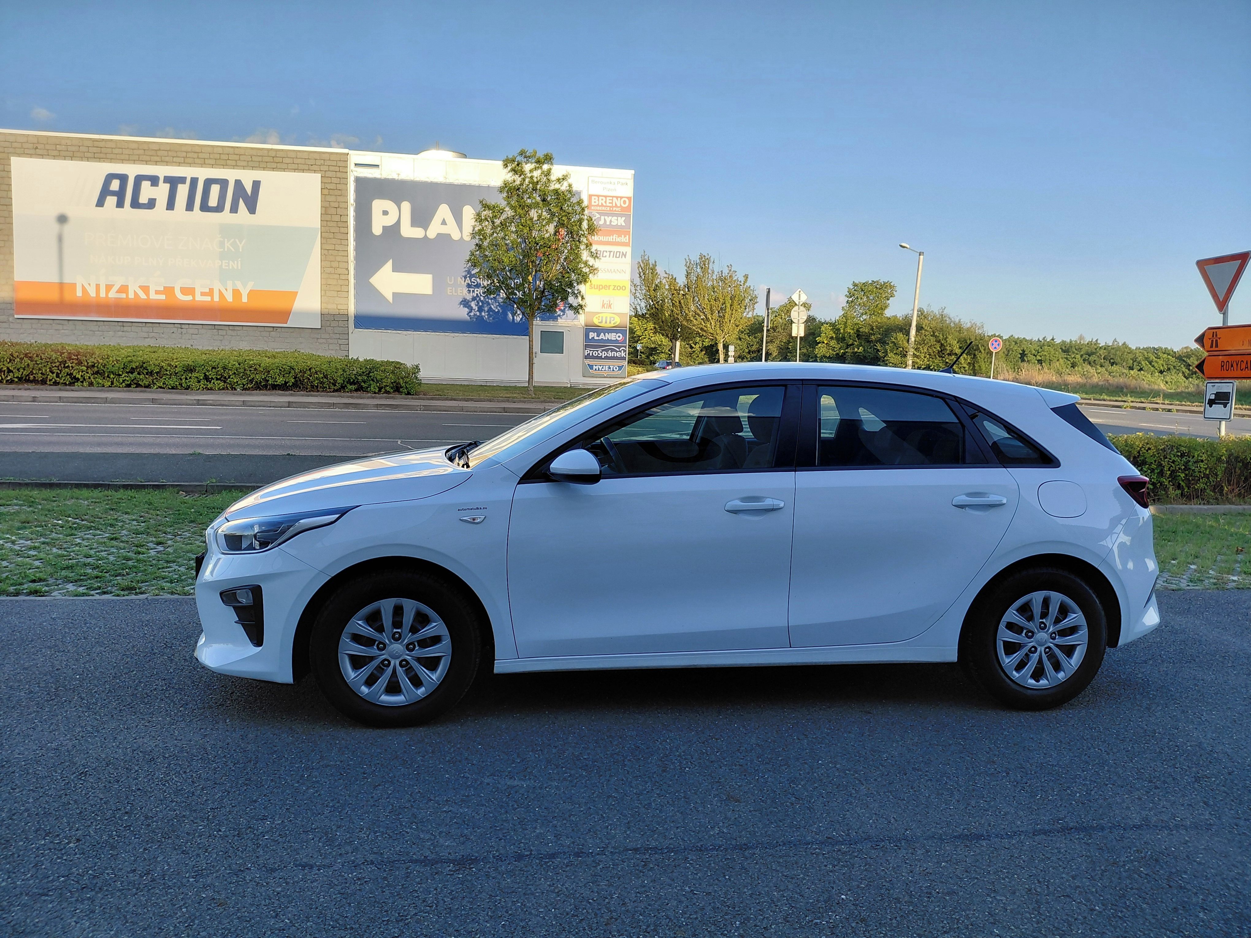 Kia Cee´d, 1.4T-GDI 1.MAJ DPH,VELMI PĚKNÉ - fotka 4