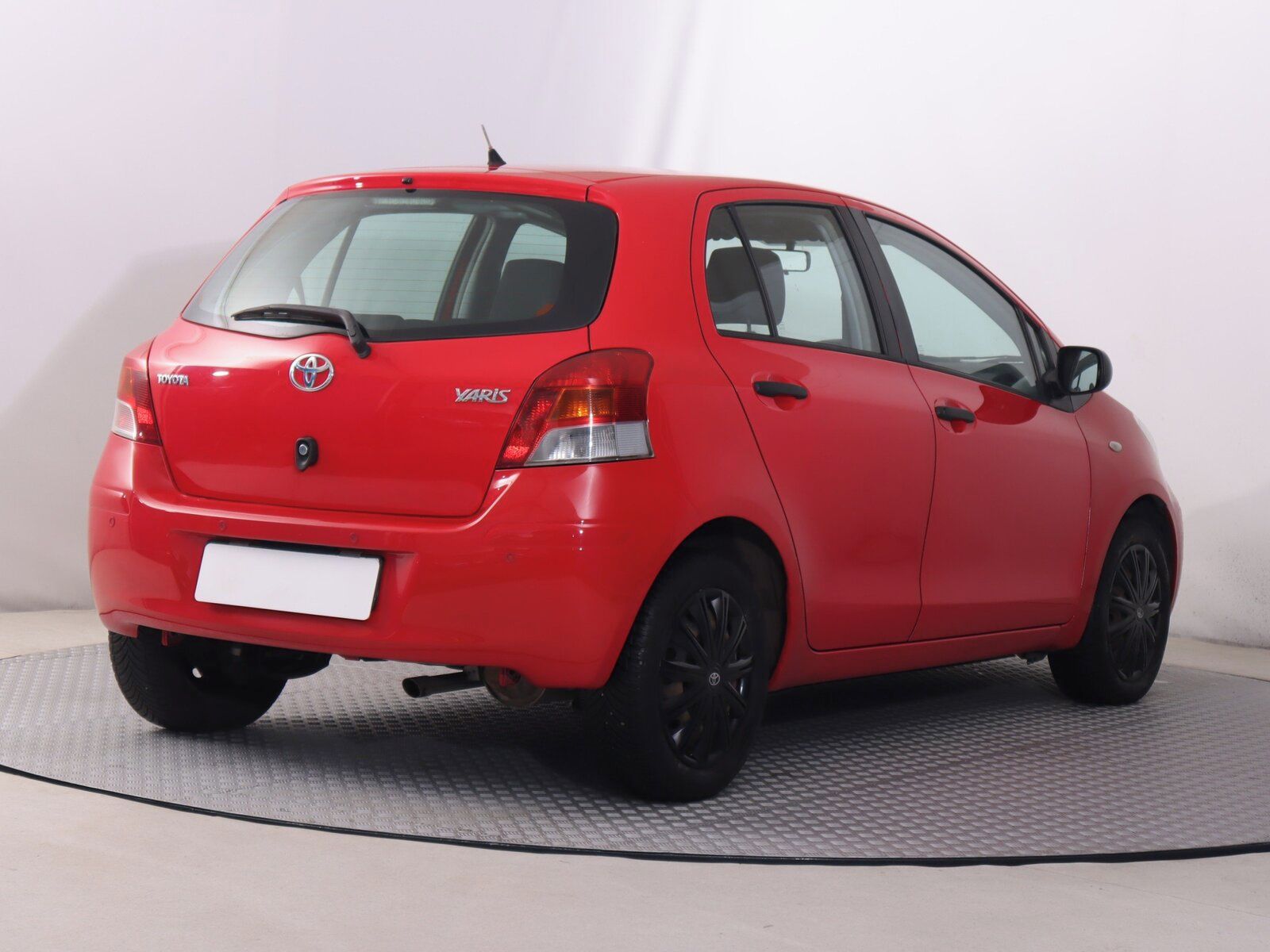 Toyota Yaris, 1.33 Dual VVT-i, Serv.kniha - fotka 5