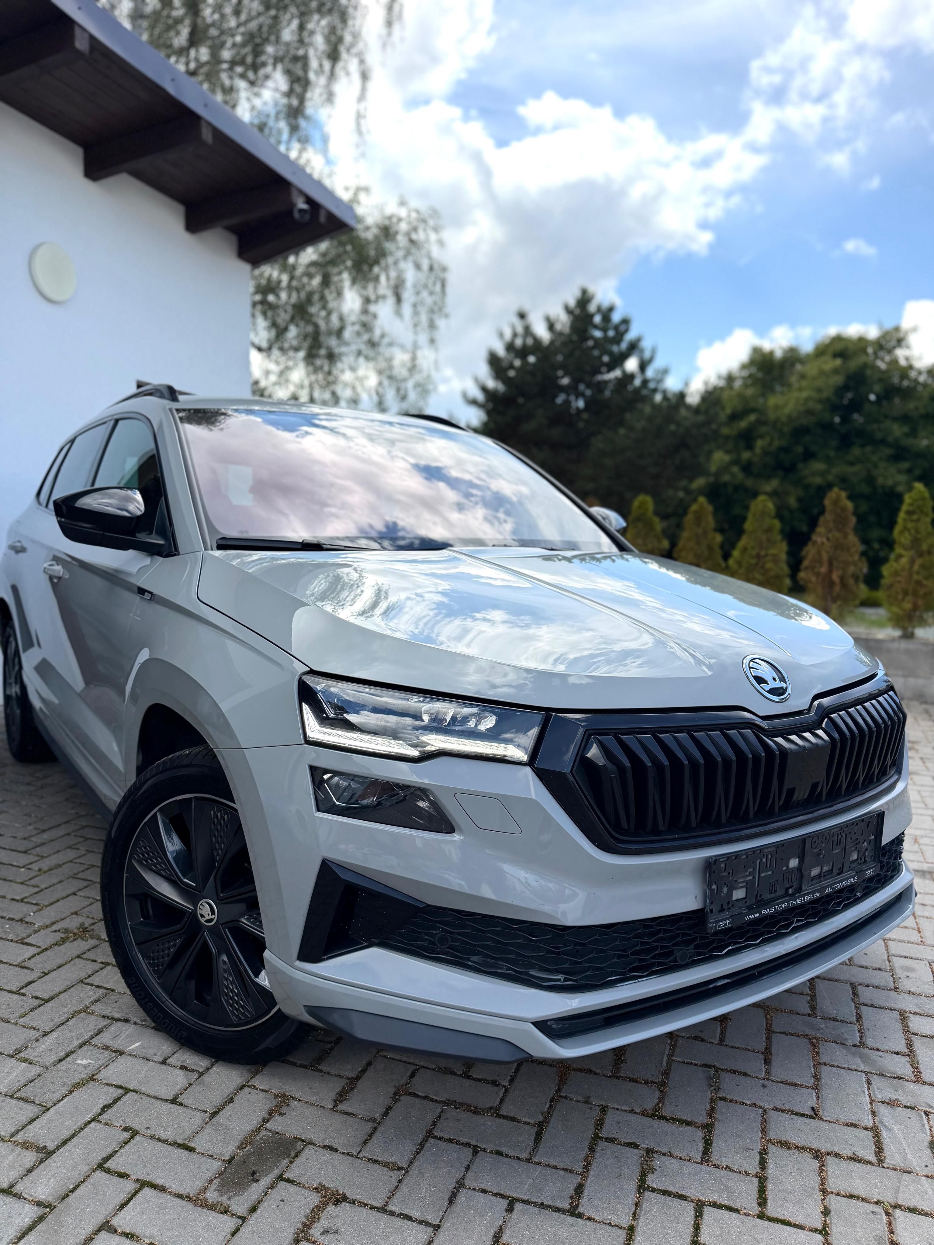 Škoda Karoq, Sport Line 1.5 TSI MATRIX DCC - fotka 4