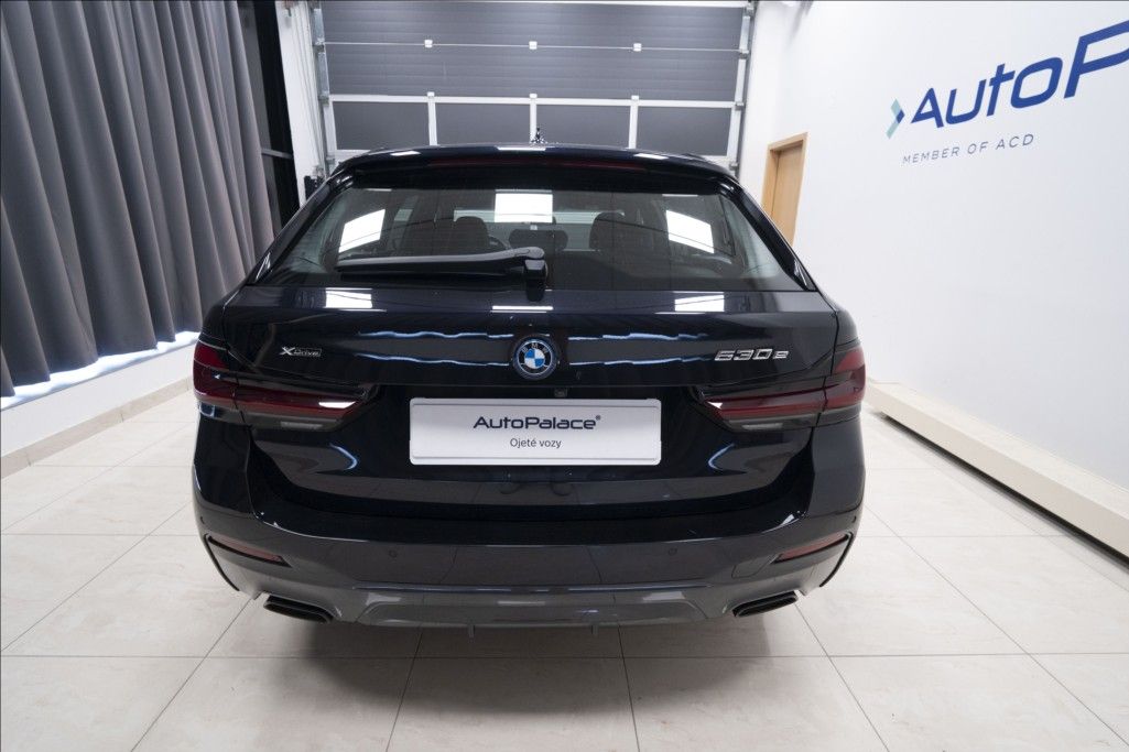 BMW Řada 5, 2,0 530e xDrive M Sport ČR DPH - fotka 5