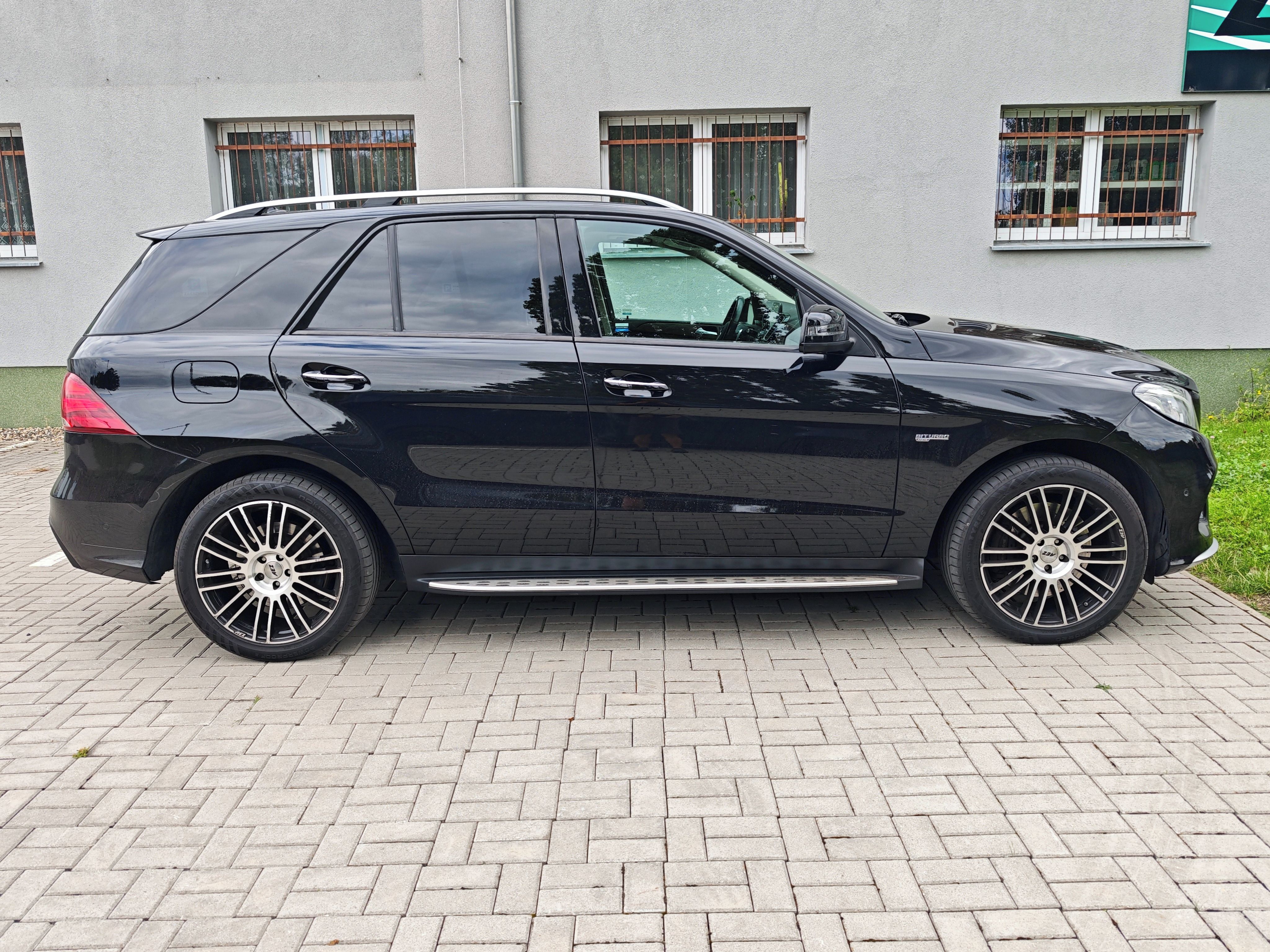 Mercedes-Benz GLE, 43 AMG, 1.maj. - fotka 5
