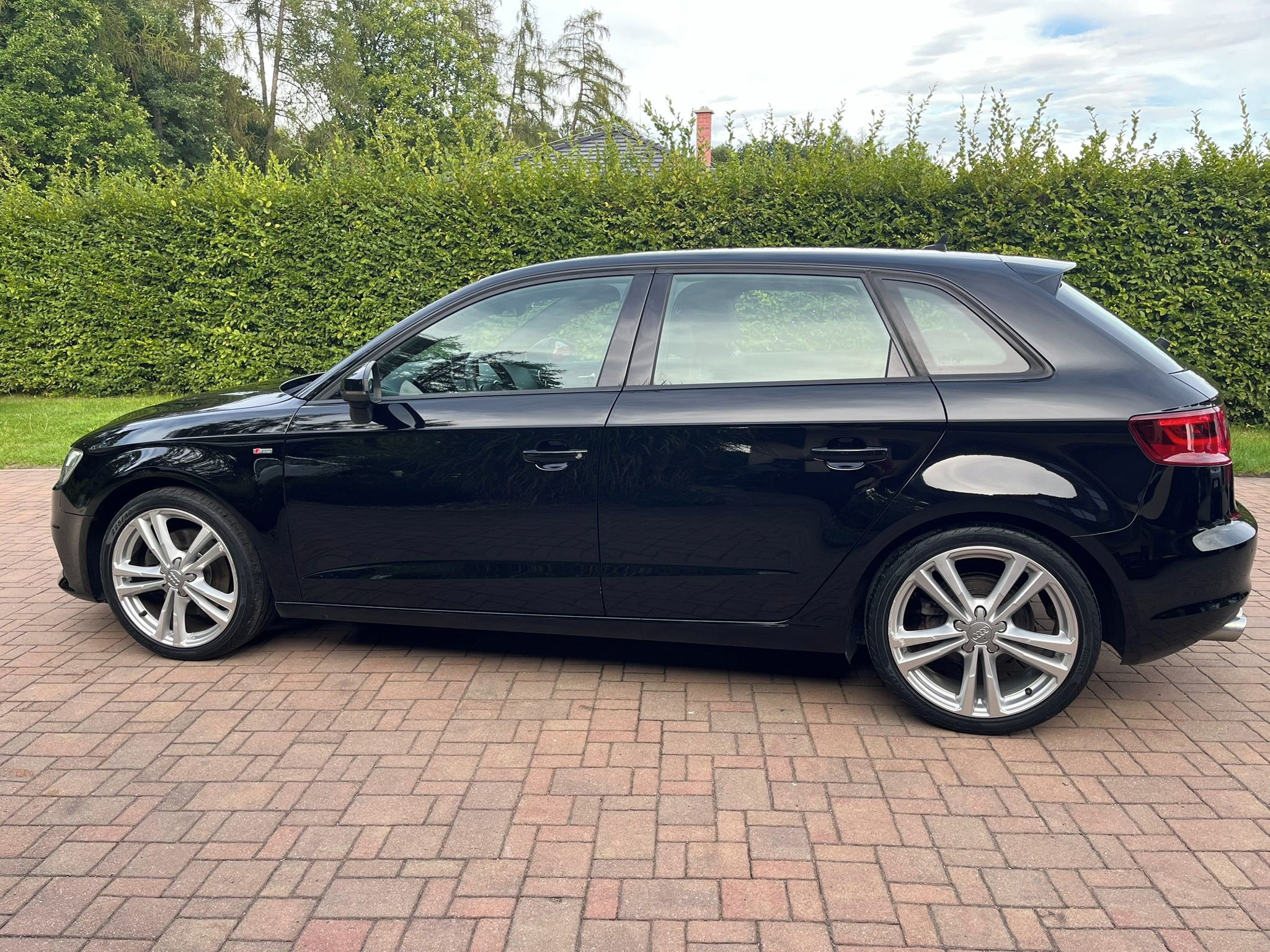 Audi A3, 1.8 TFSI 2x S-line Xenon Navi - fotka 5