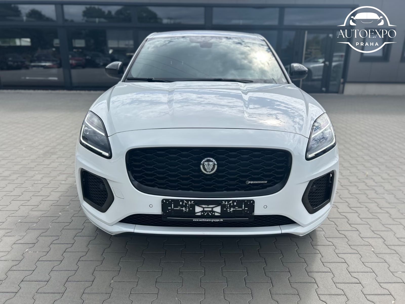 Jaguar E-Pace, R-Dynamic AWD Black Pack - fotka 2