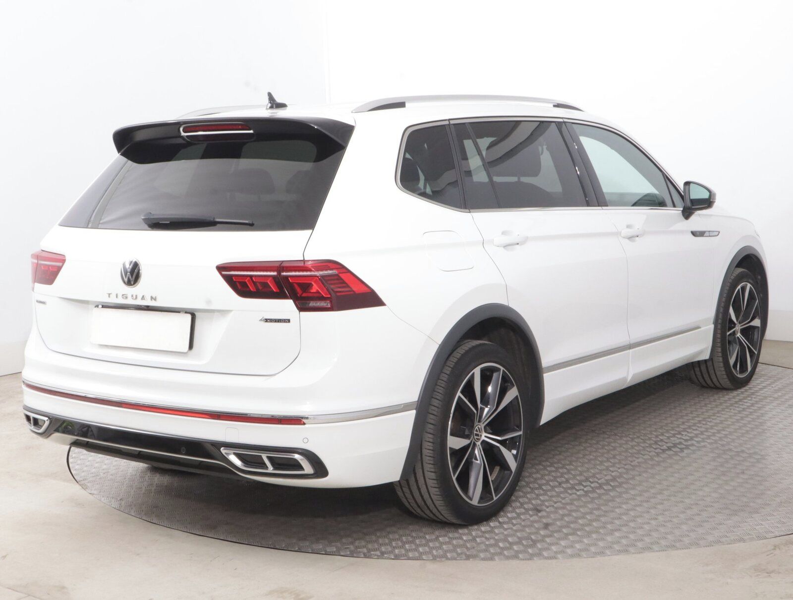 Volkswagen Tiguan Allspace, 2.0 TDI, R-Line, 4X4, Automat - fotka 5