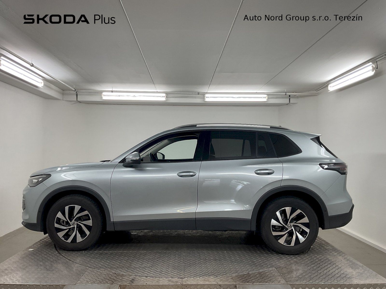 Volkswagen Tiguan, People 2,0 TDI 110 KW - fotka 3