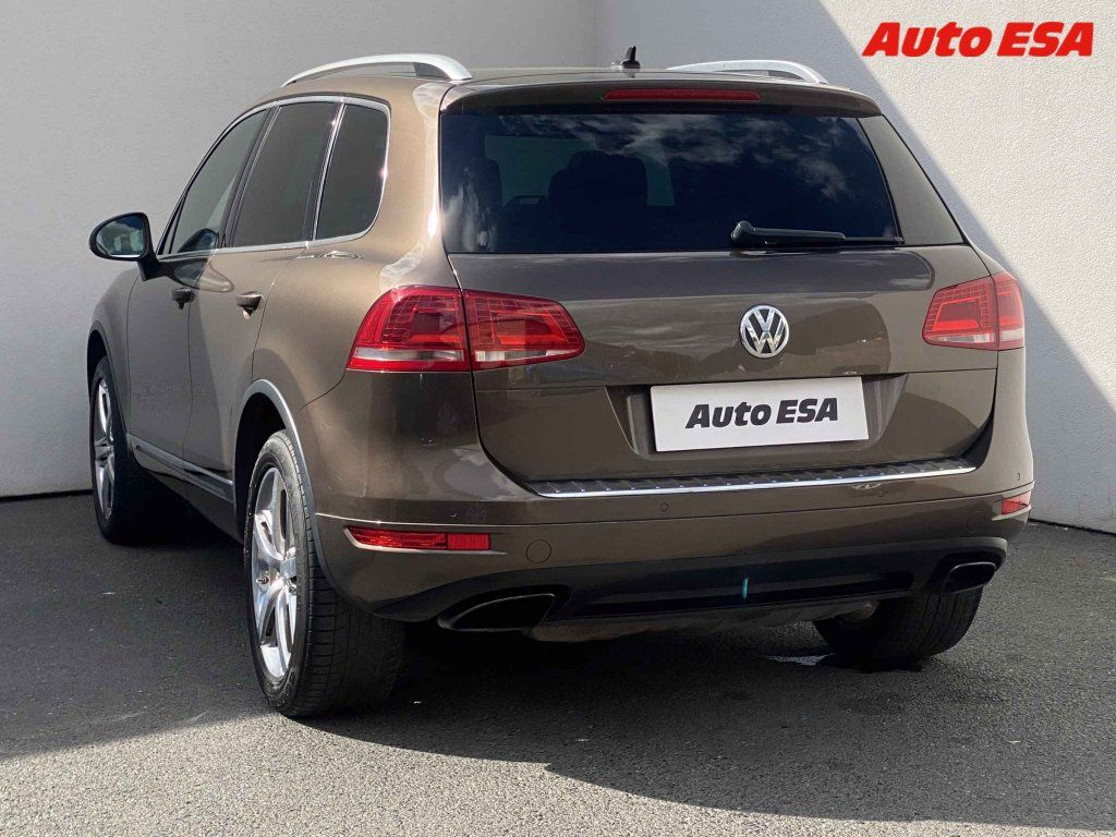 Volkswagen Touareg, 3.0 TDi,AT - fotka 6