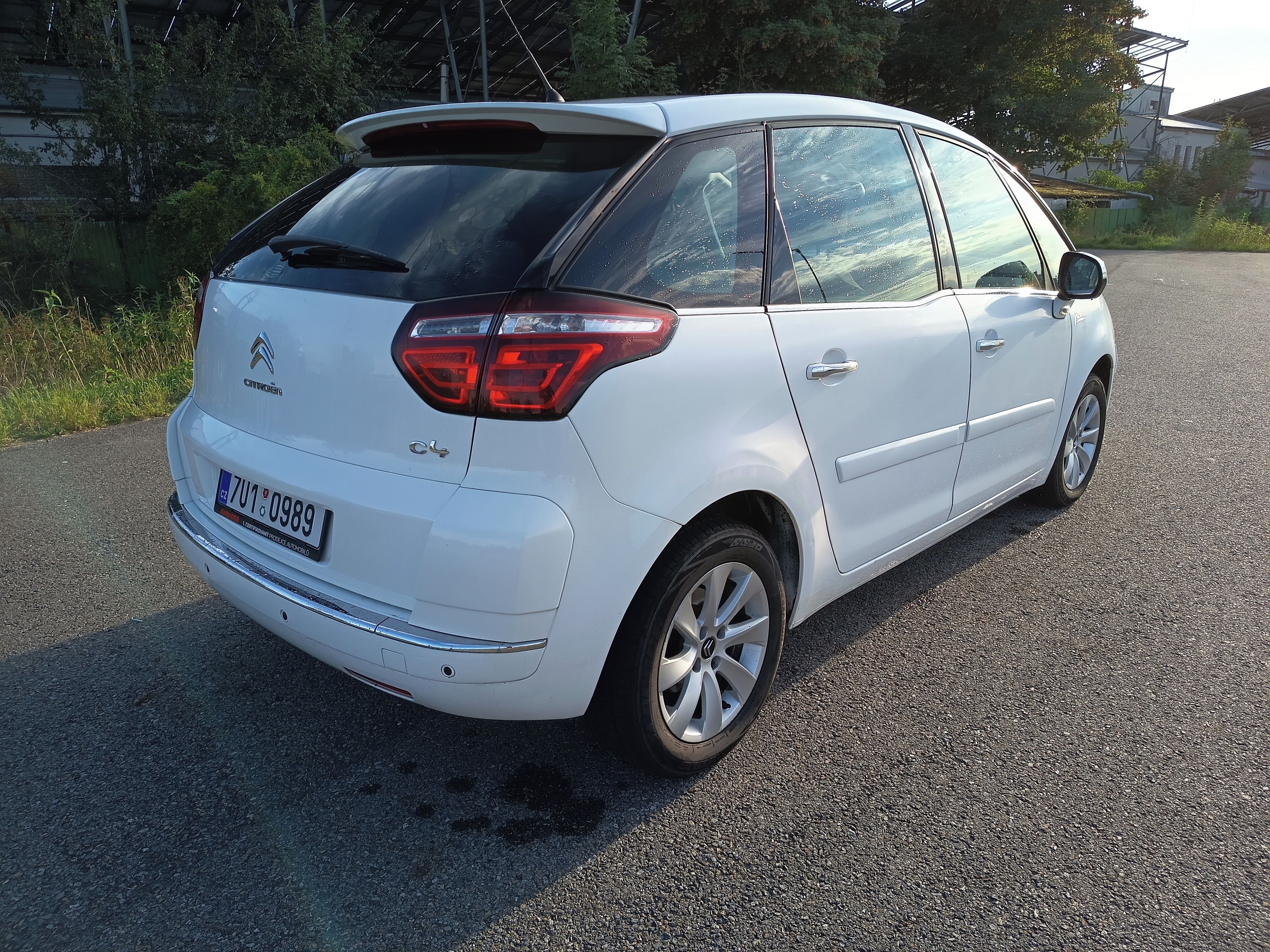 Citroën C4 Picasso, Citroën C4 Picasso 1.6HDi 82kW - fotka 6