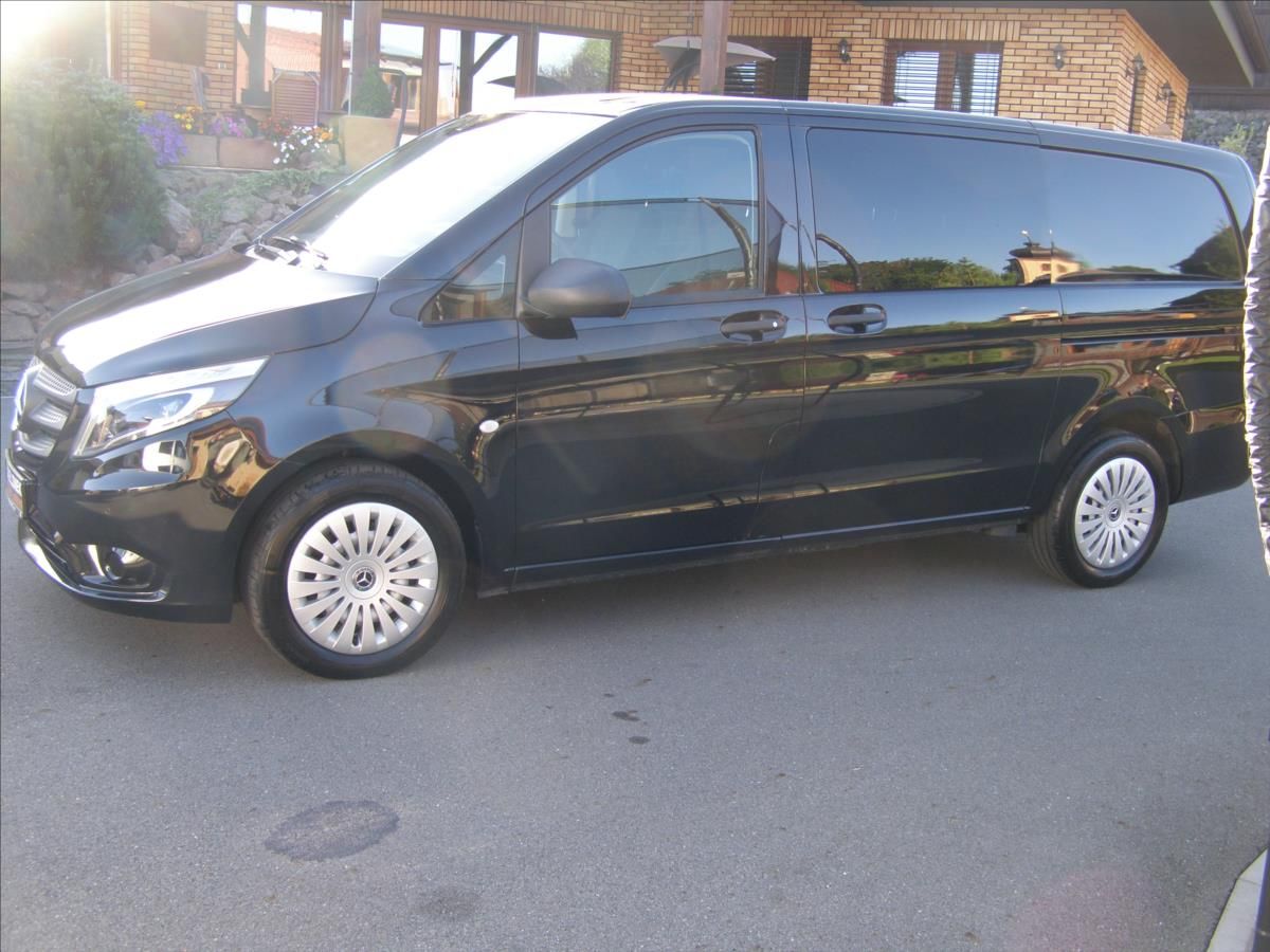Mercedes-Benz Vito, 2,2   4x4 140kw  5 mist 2x sou - fotka 2