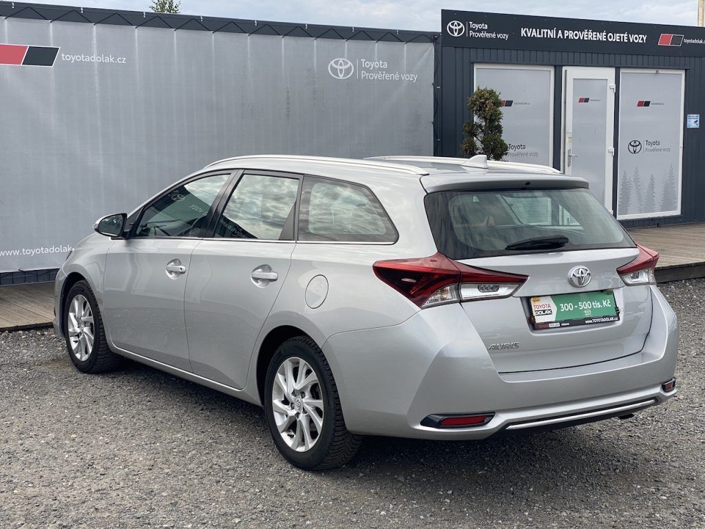 Toyota Auris, 1.6i, ČR, Active, DPH - fotka 5