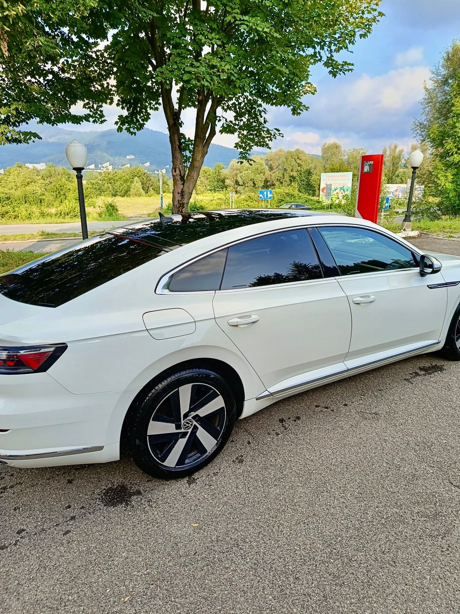 Volkswagen Arteon, VW ARTEON 2 TDi 147 kW 2022 - fotka 5