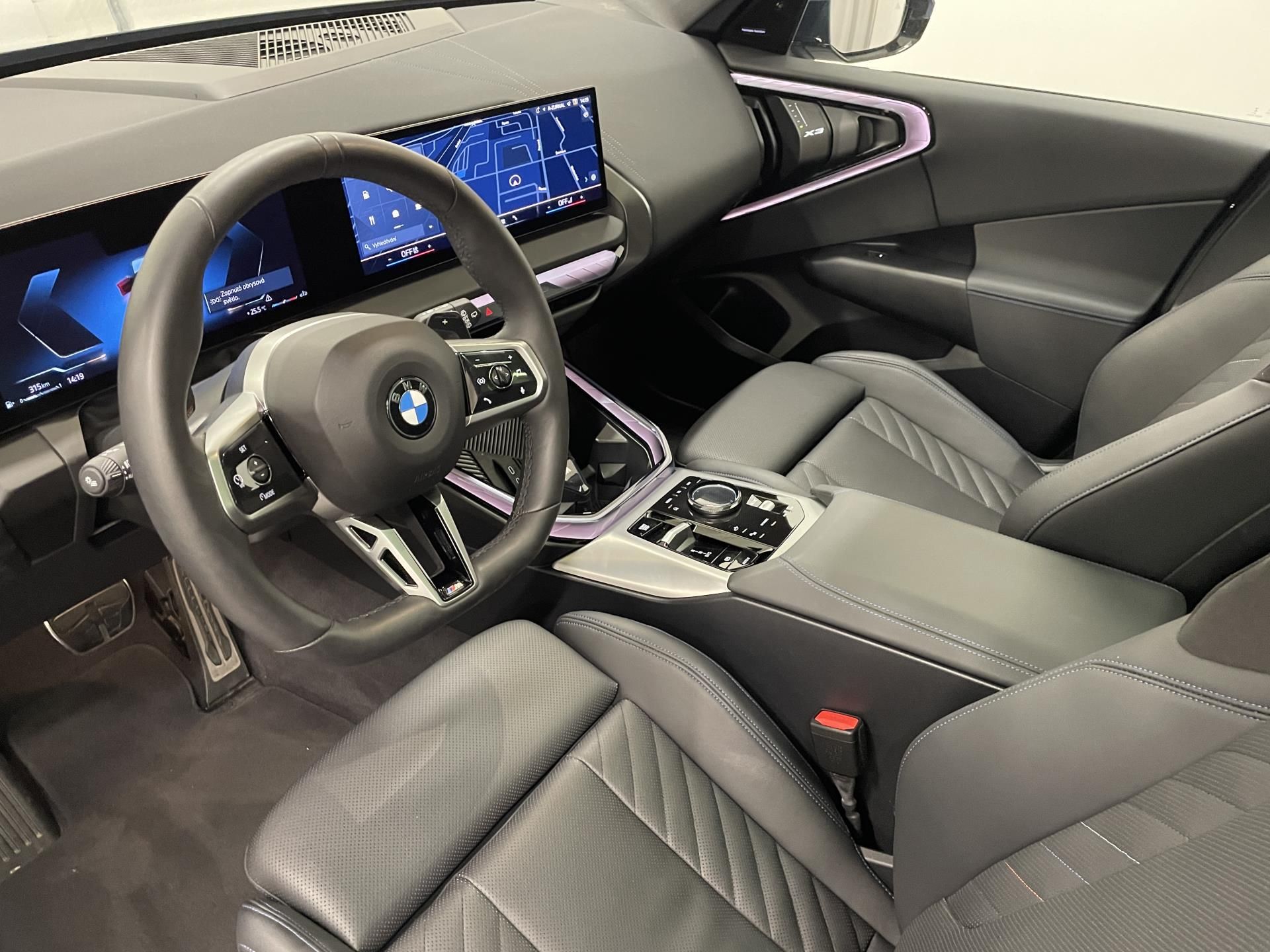 BMW X3, X3 20i xDrive, Mpaket - fotka 6