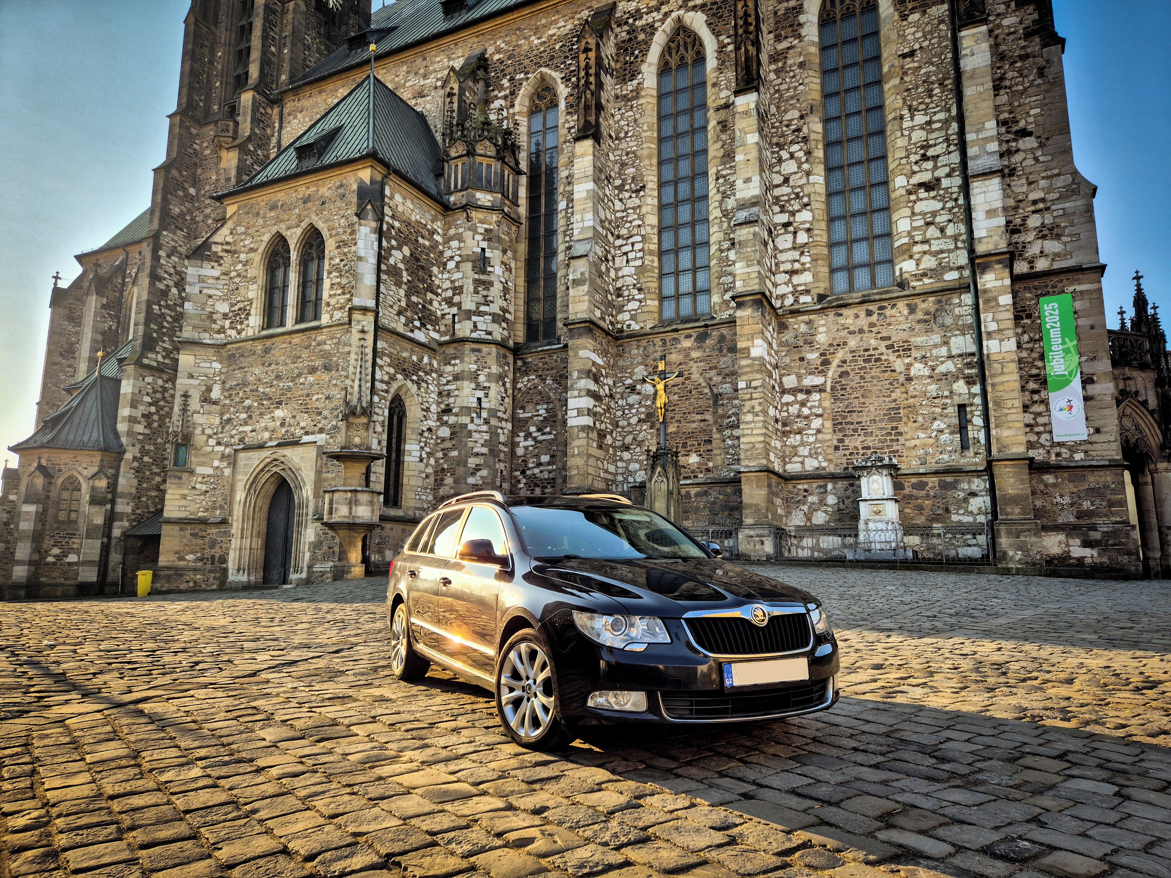 Škoda Superb, 2.0 Tdi 103 kw kombi