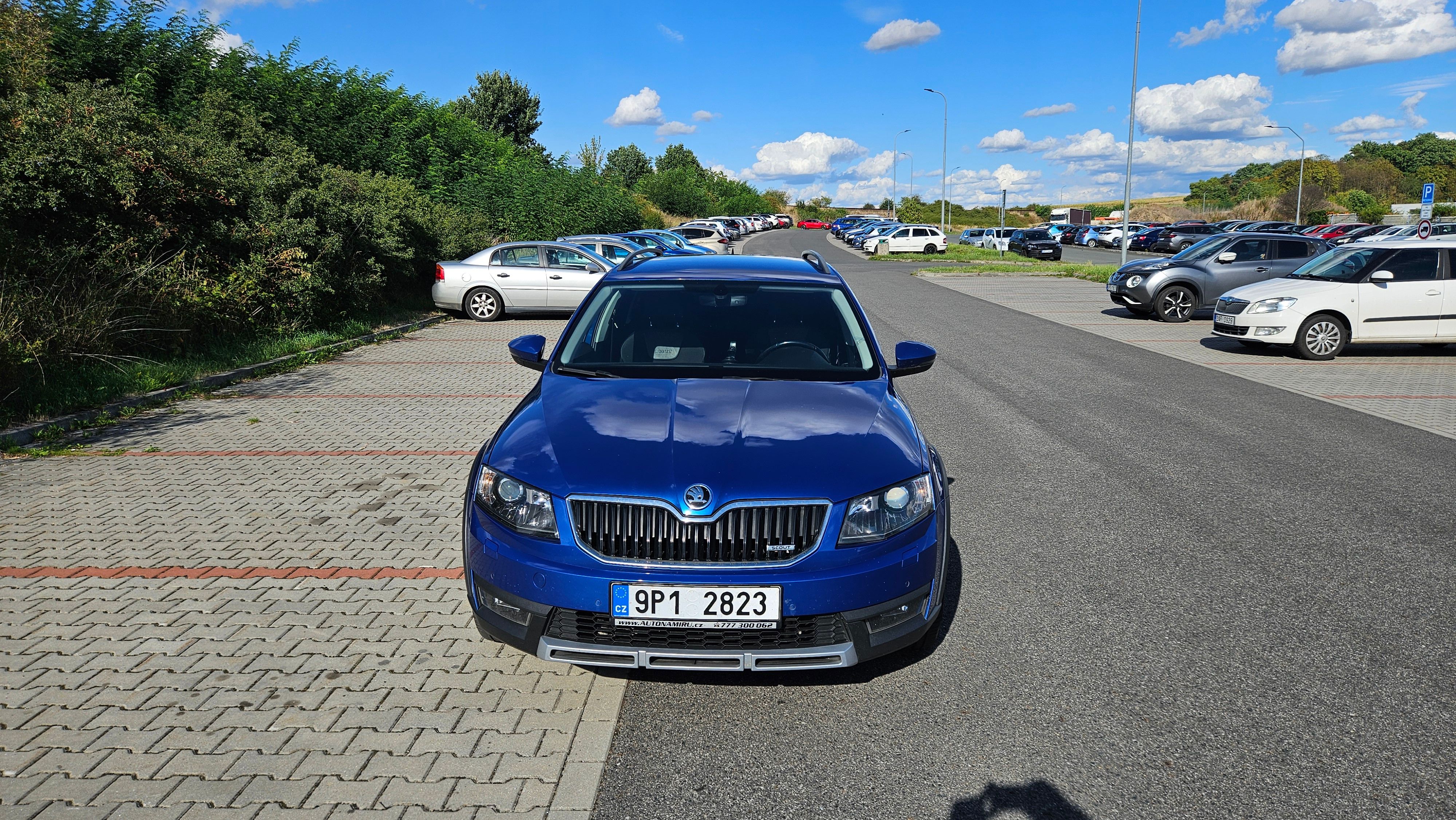 Škoda Octavia, Scout, 2.0TDI, DSG, 4x4 - fotka 3