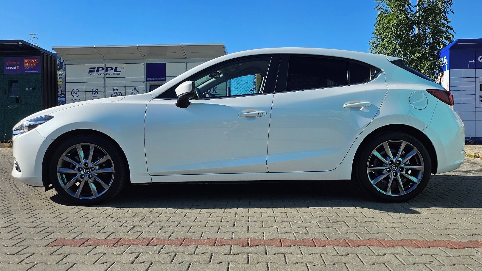 Mazda 3 - fotka 2