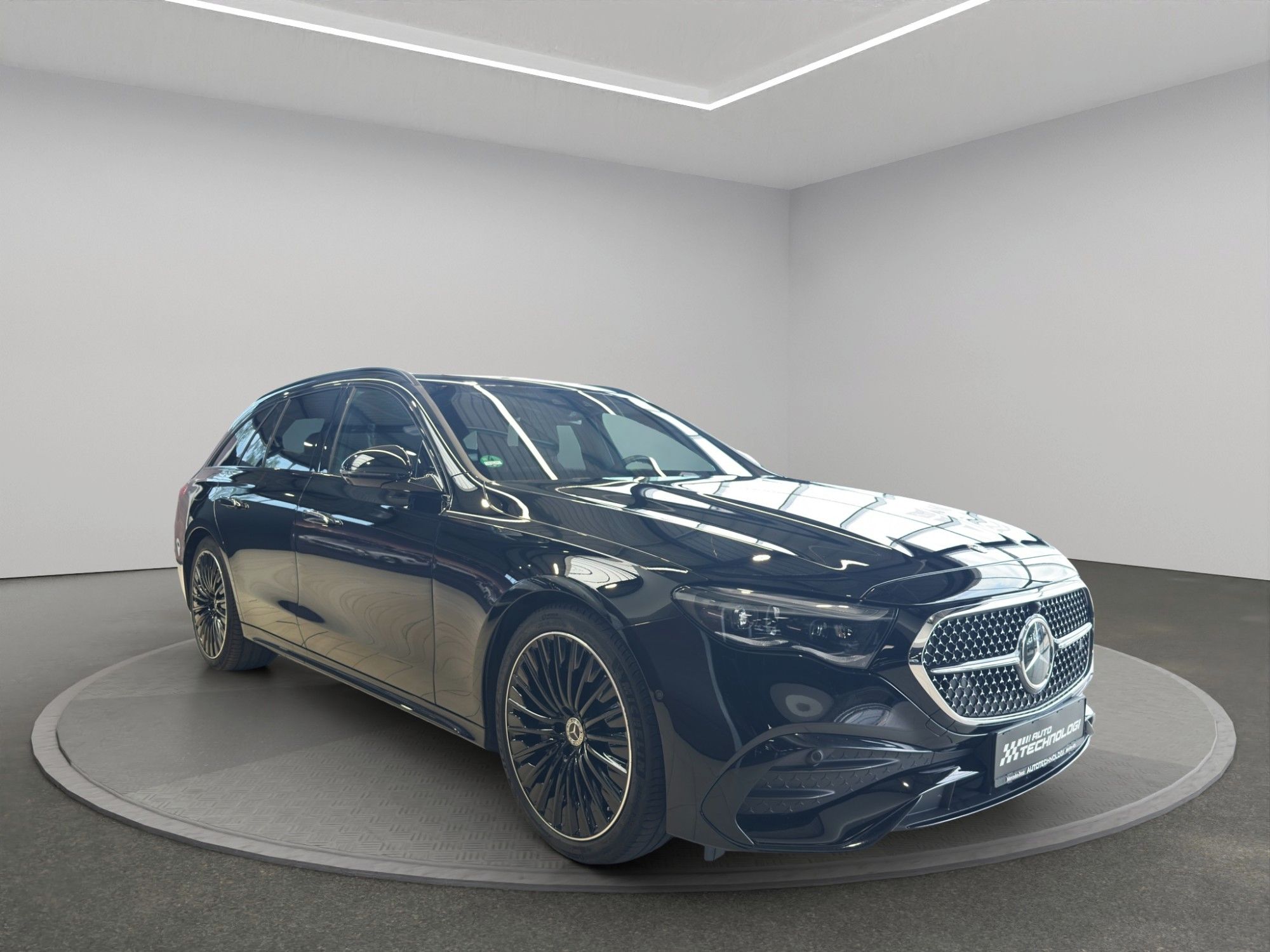 Mercedes-Benz Třídy E - fotka 3