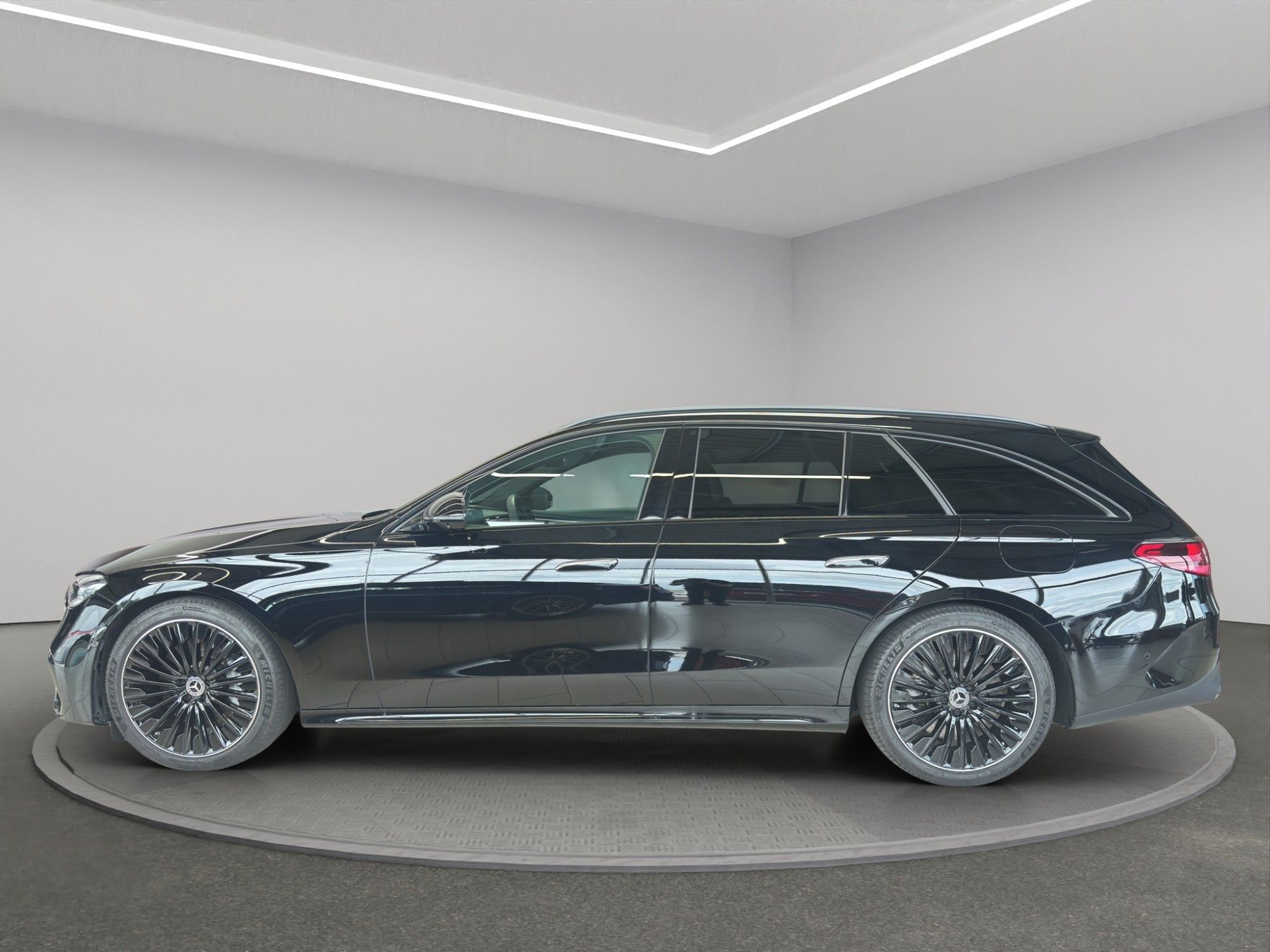 Mercedes-Benz Třídy E - fotka 4
