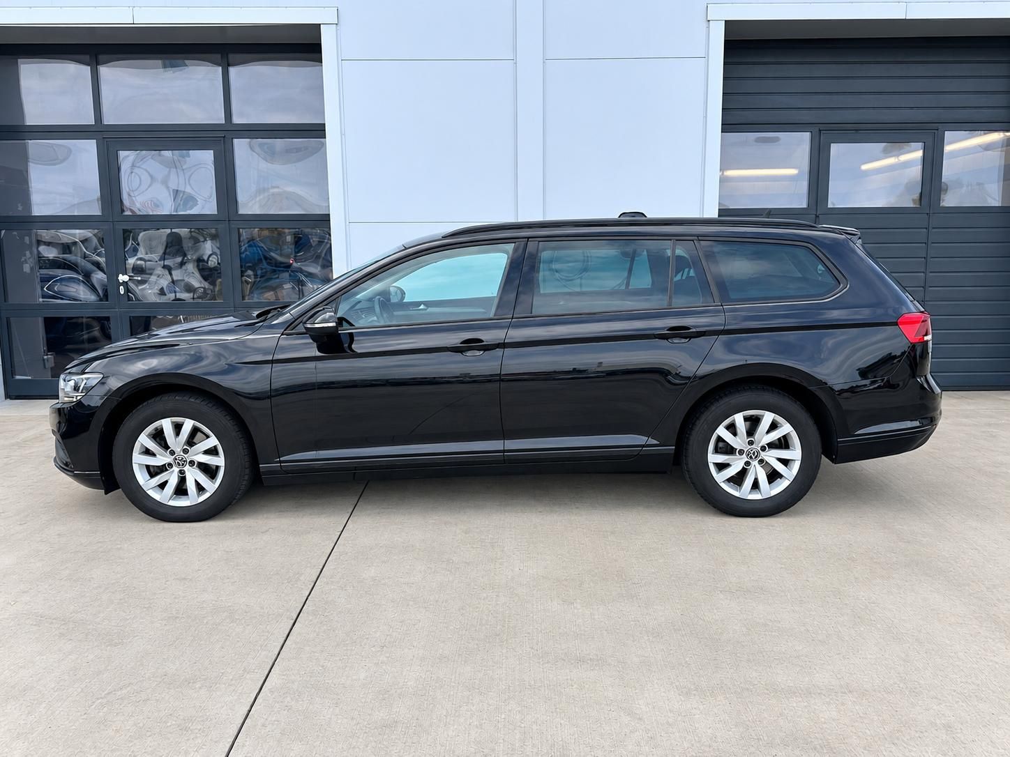 Volkswagen Passat, 20TDI DSG Basic - fotka 3