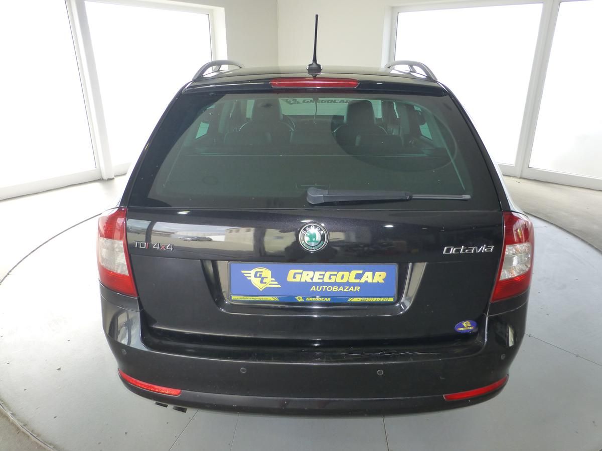 Škoda Octavia, 2,0TDI*VYHŘ.SED**4X4**NAV**L&K - fotka 6