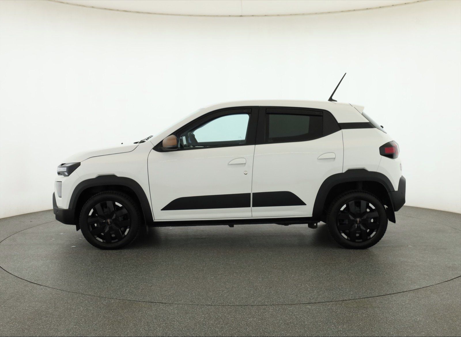 Dacia Spring, Electric 65 (27 kWh), Automat - fotka 3
