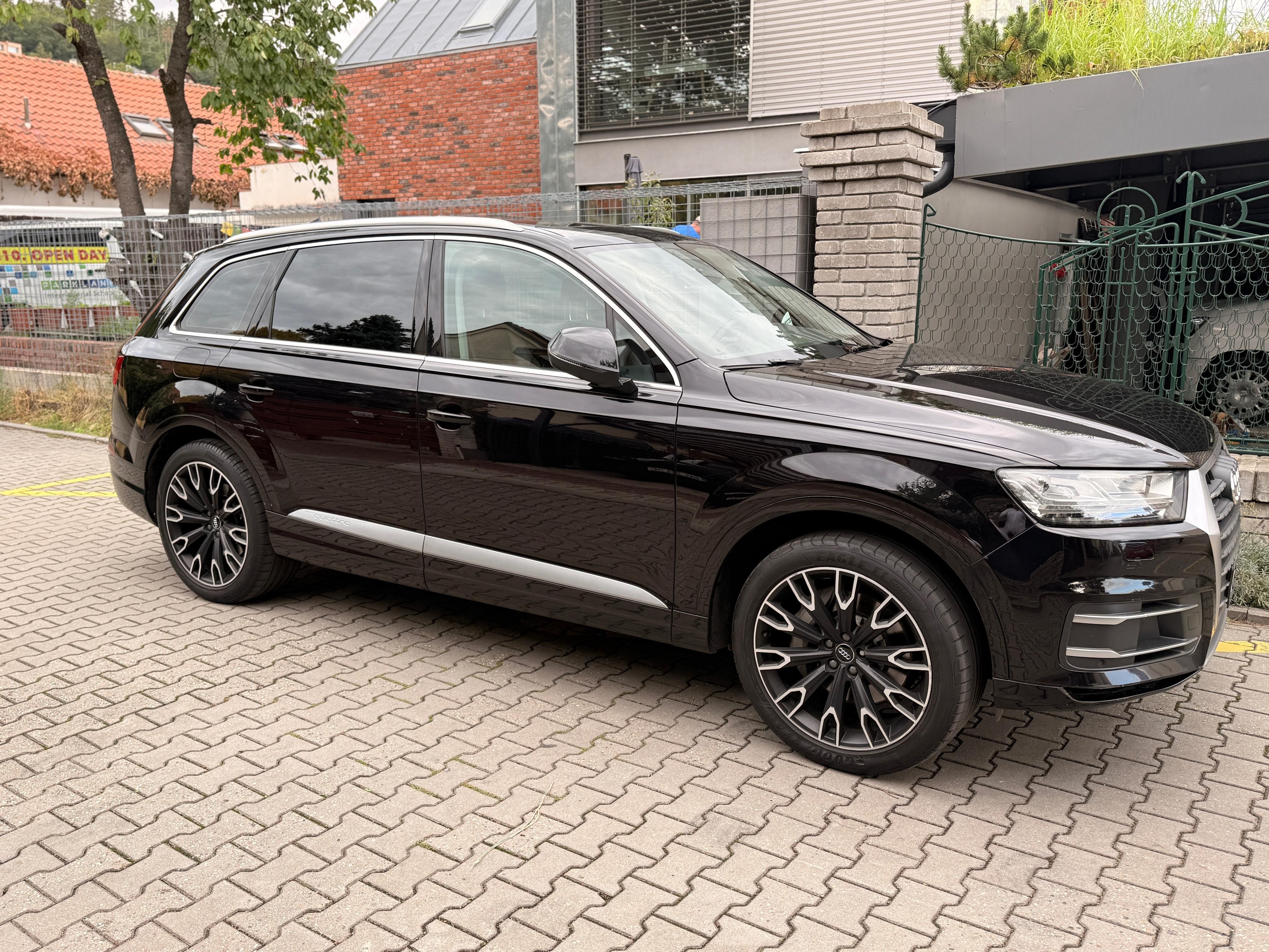 Audi Q7, 3.0 benzín, odpočet DPH, 1.maj