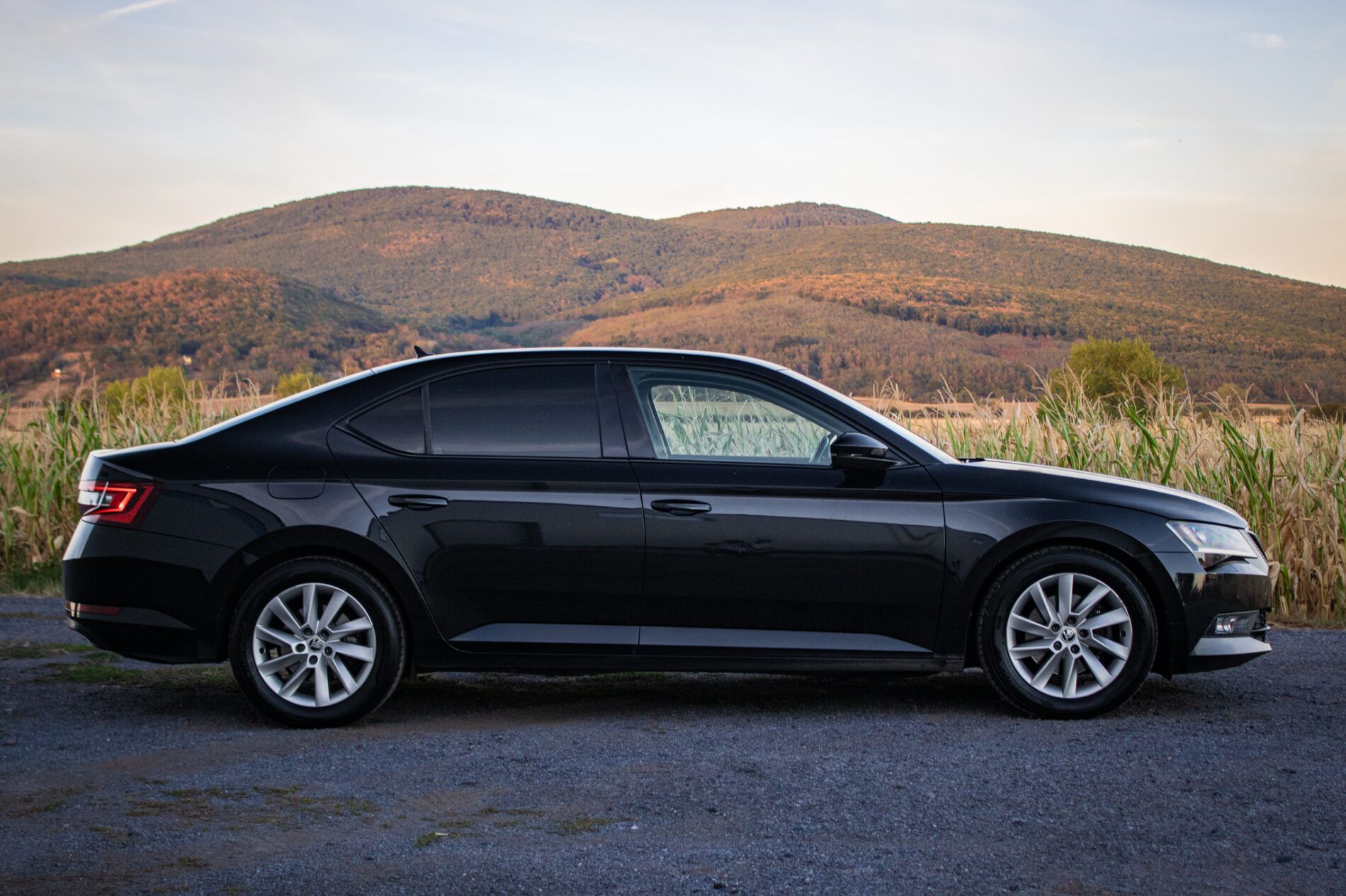 Škoda Superb - fotka 4