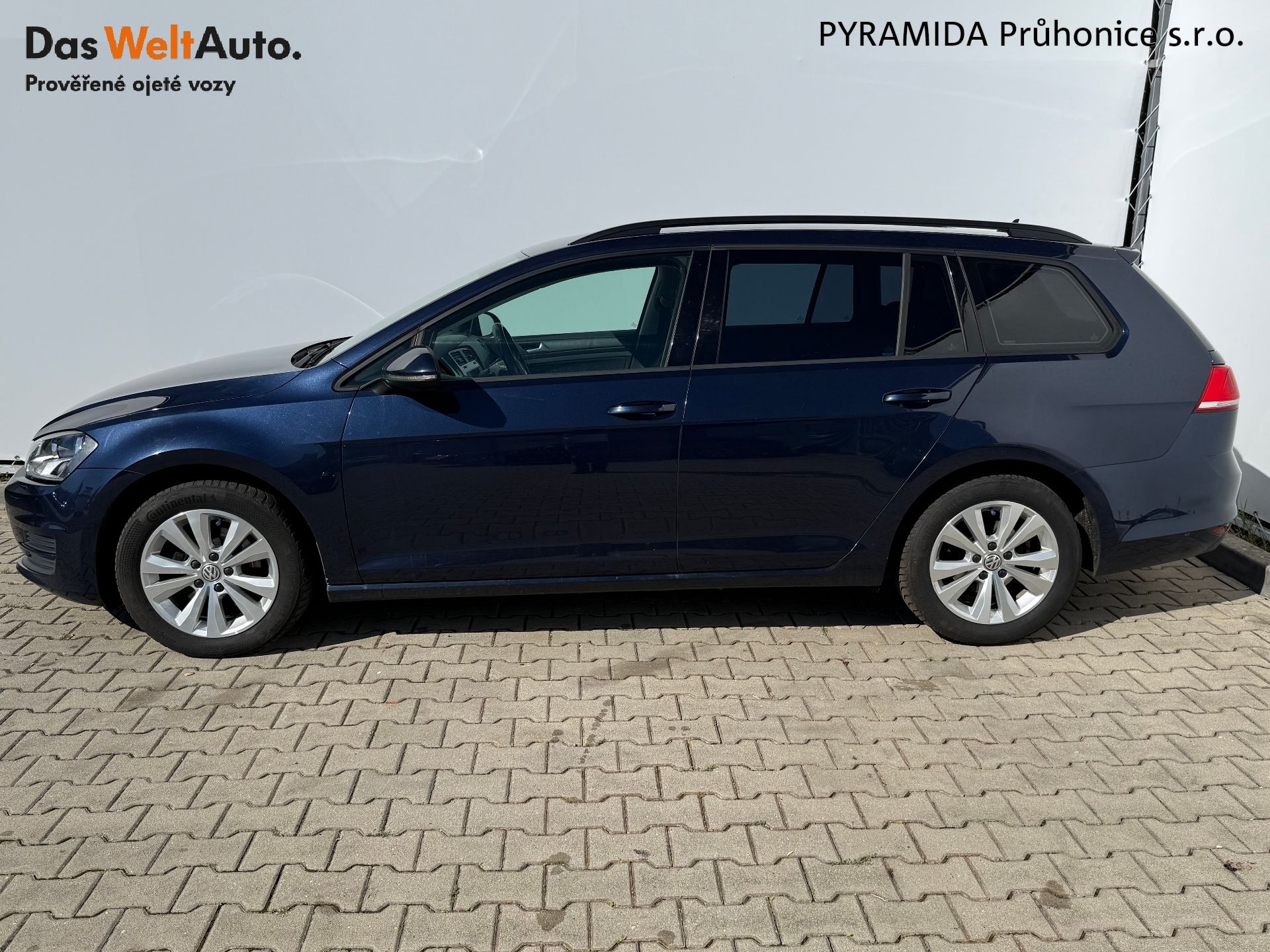 Volkswagen Golf, 1.6 TDI 81 kW Comfortline - fotka 3
