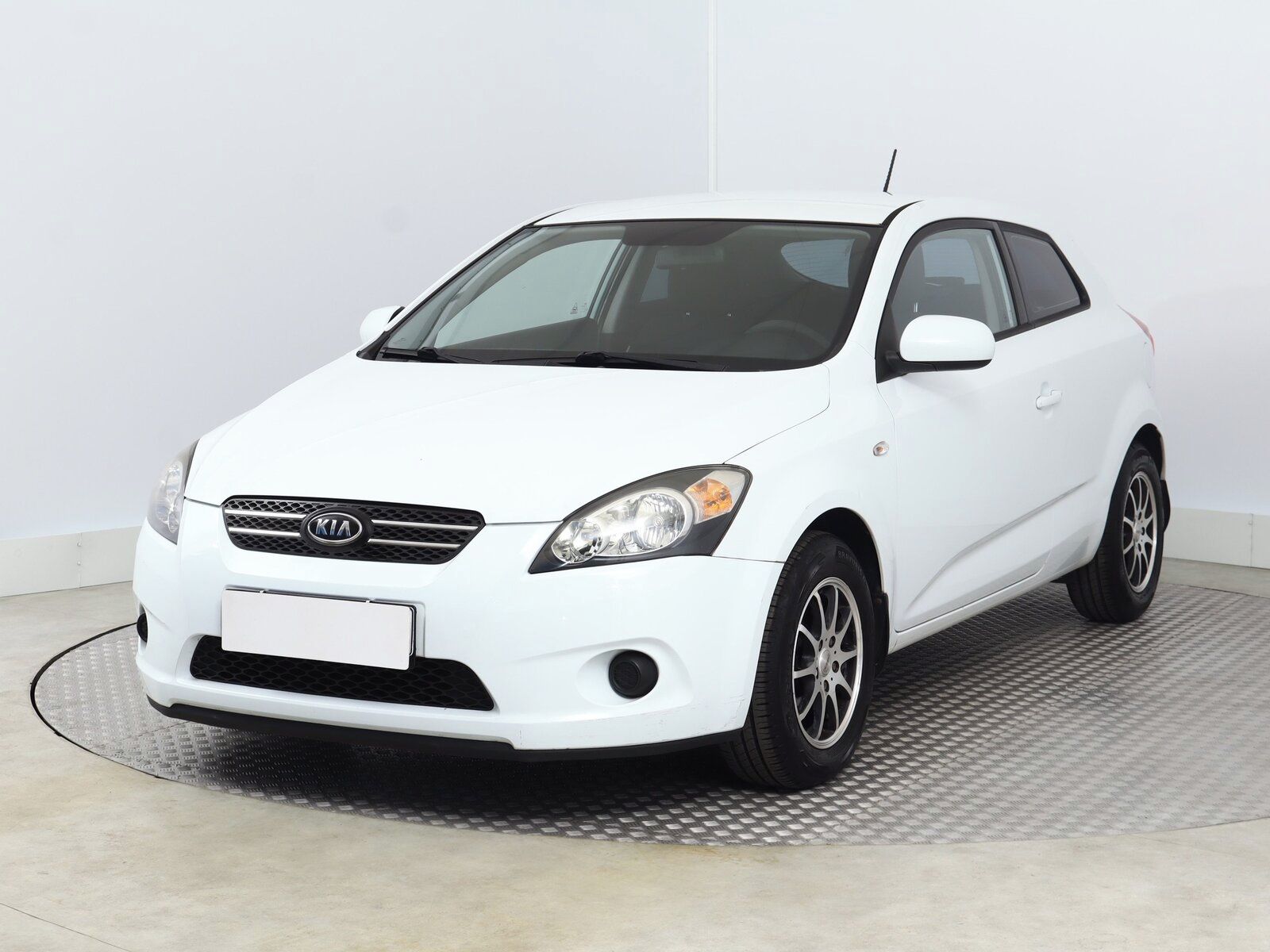 Kia Pro_cee´d, 1.4 CVVT, po STK - fotka 2