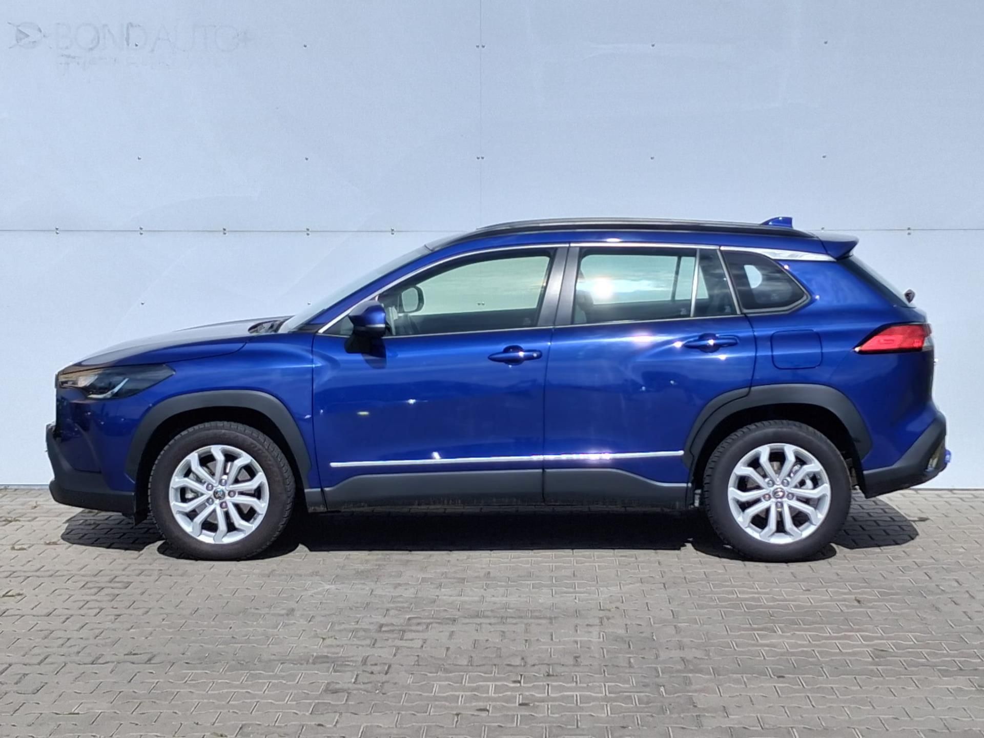 Toyota Corolla Cross, 2.0 HSD e-CVT Comfort - fotka 3