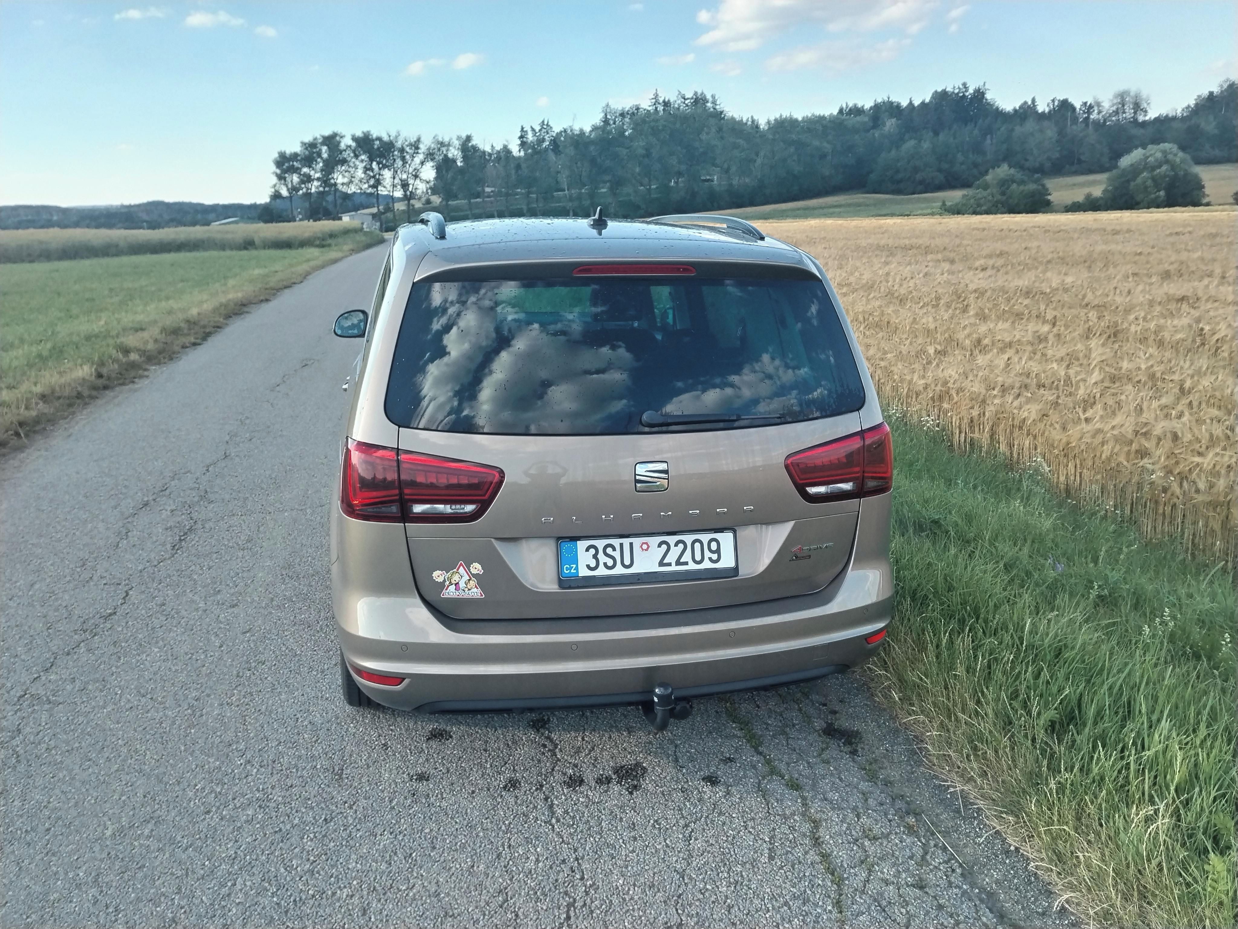 Seat Alhambra, 2.0tdi 110kw 4x4 2015 - fotka 4