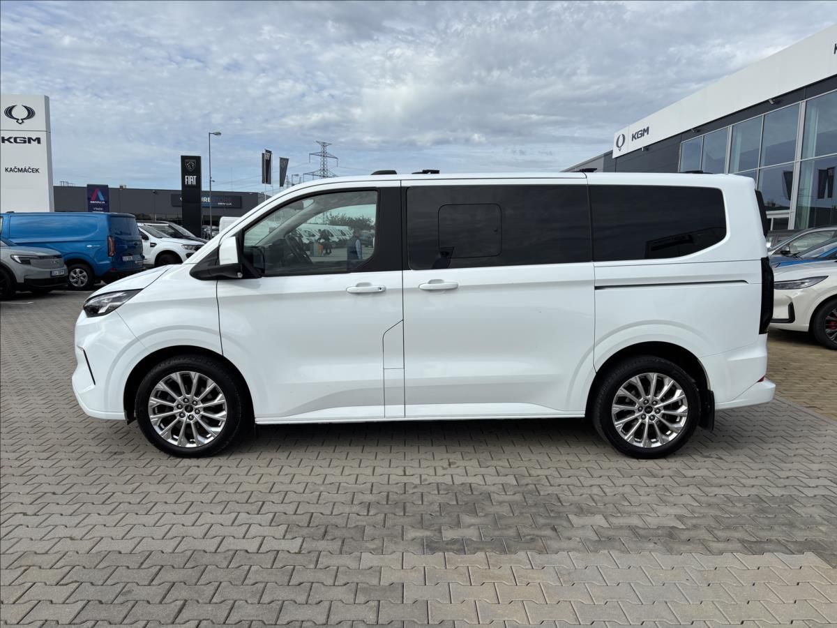 Ford Tourneo Custom, 2,0 EcoBlue 125kW Titanium L1 - fotka 2